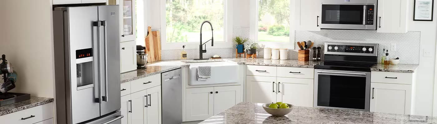 Whirlpool fridge and dishwasher set