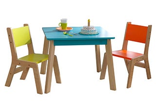 Kids' Chairs & Tables