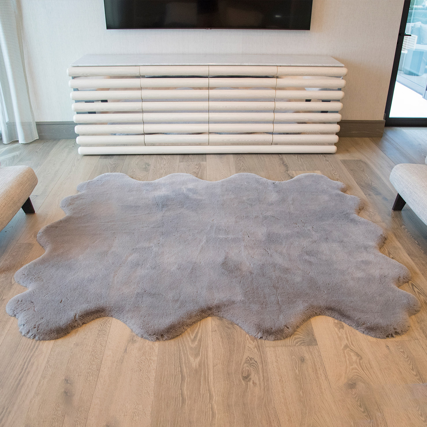 Mon Château Octo Faux Fur Rug