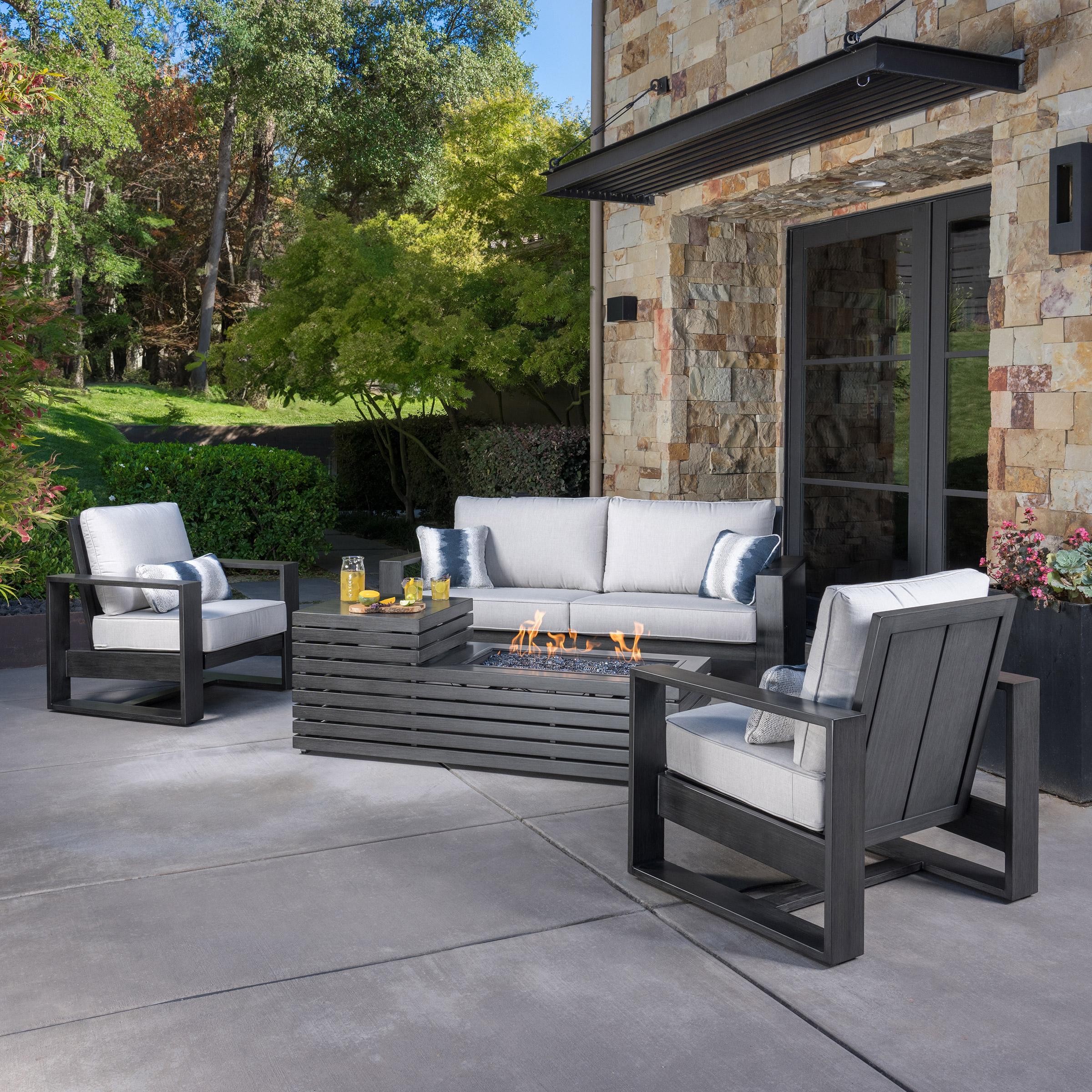 Sunvilla Patio Dining With Fire Table SunVilla Clifton 4-piece