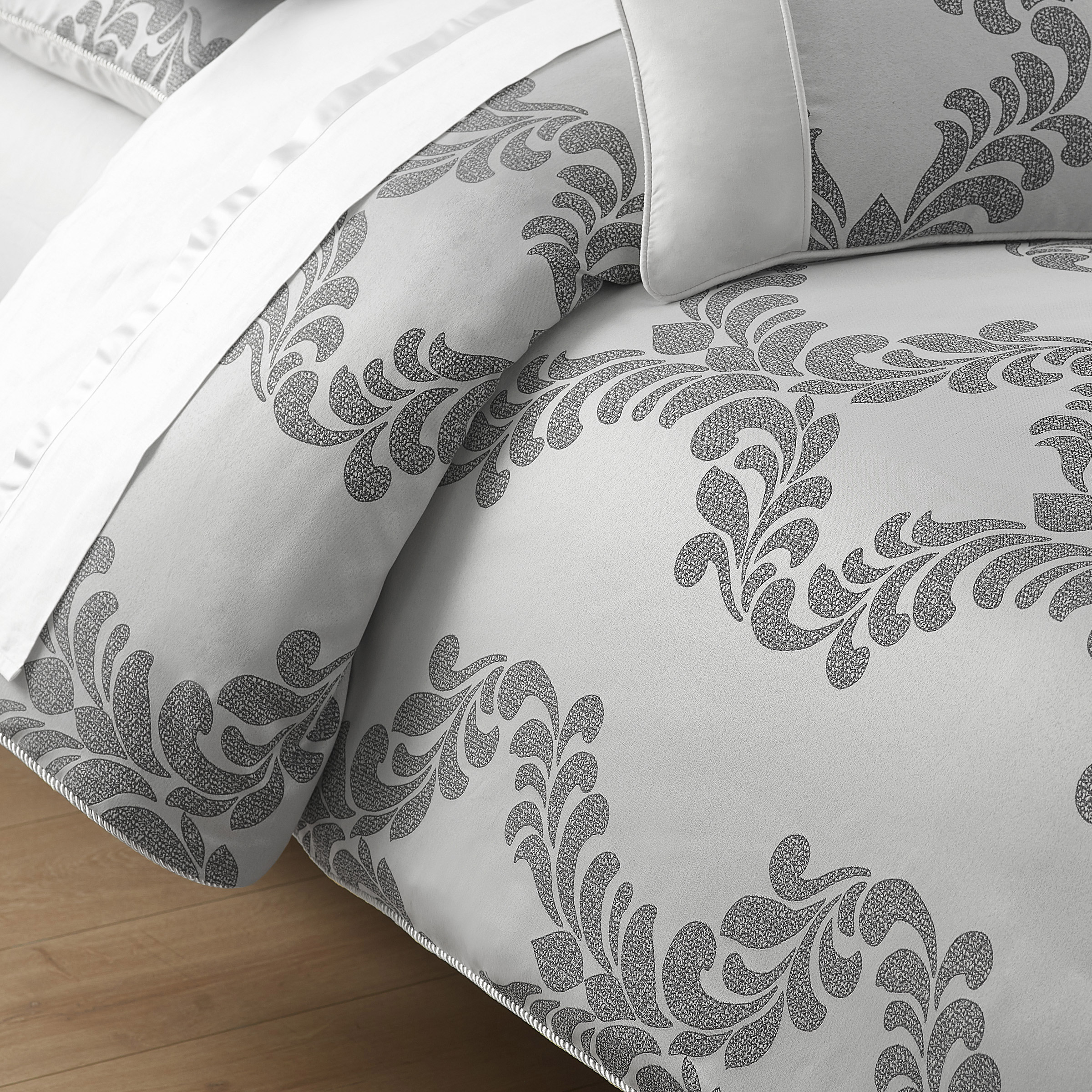 Enlarge Product Preview 3