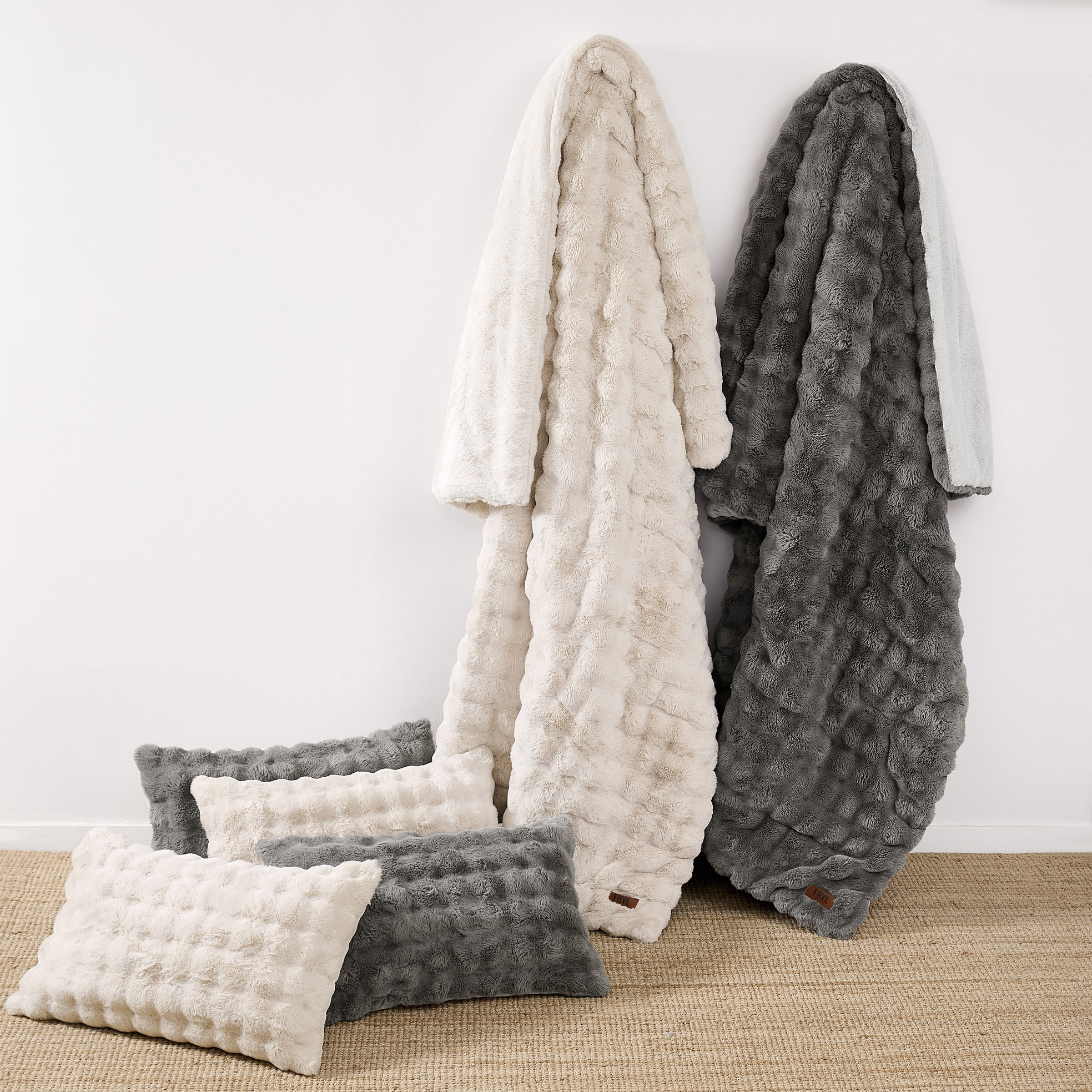 FRYE 3-piece Faux Fur Comforter Set