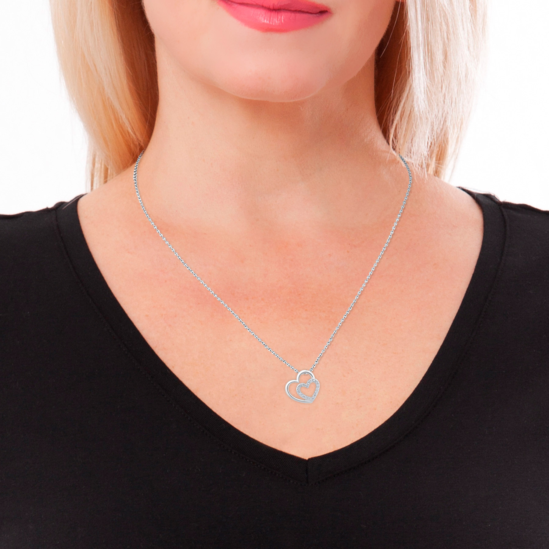 ブリリアント ハート(S) Round Brilliant Diamond Heart Pendant (0.15 ctw) | Costco