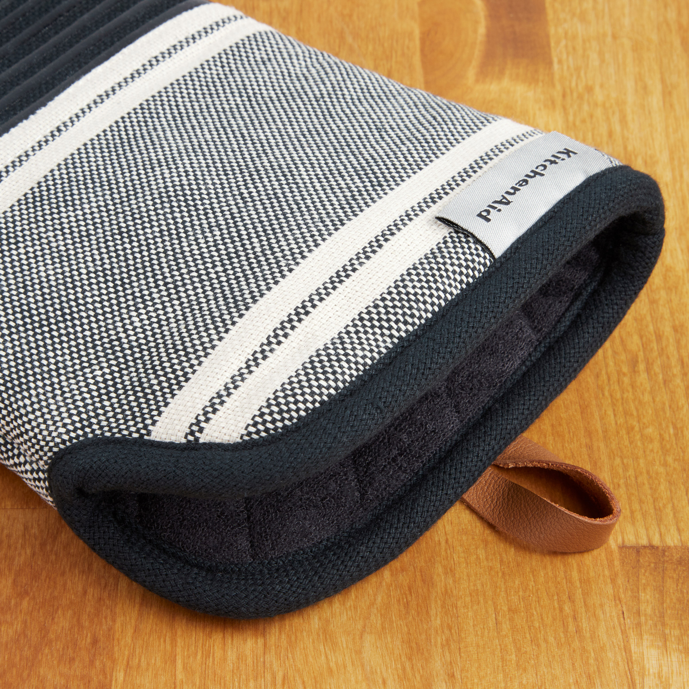 Enlarge Product Preview 3