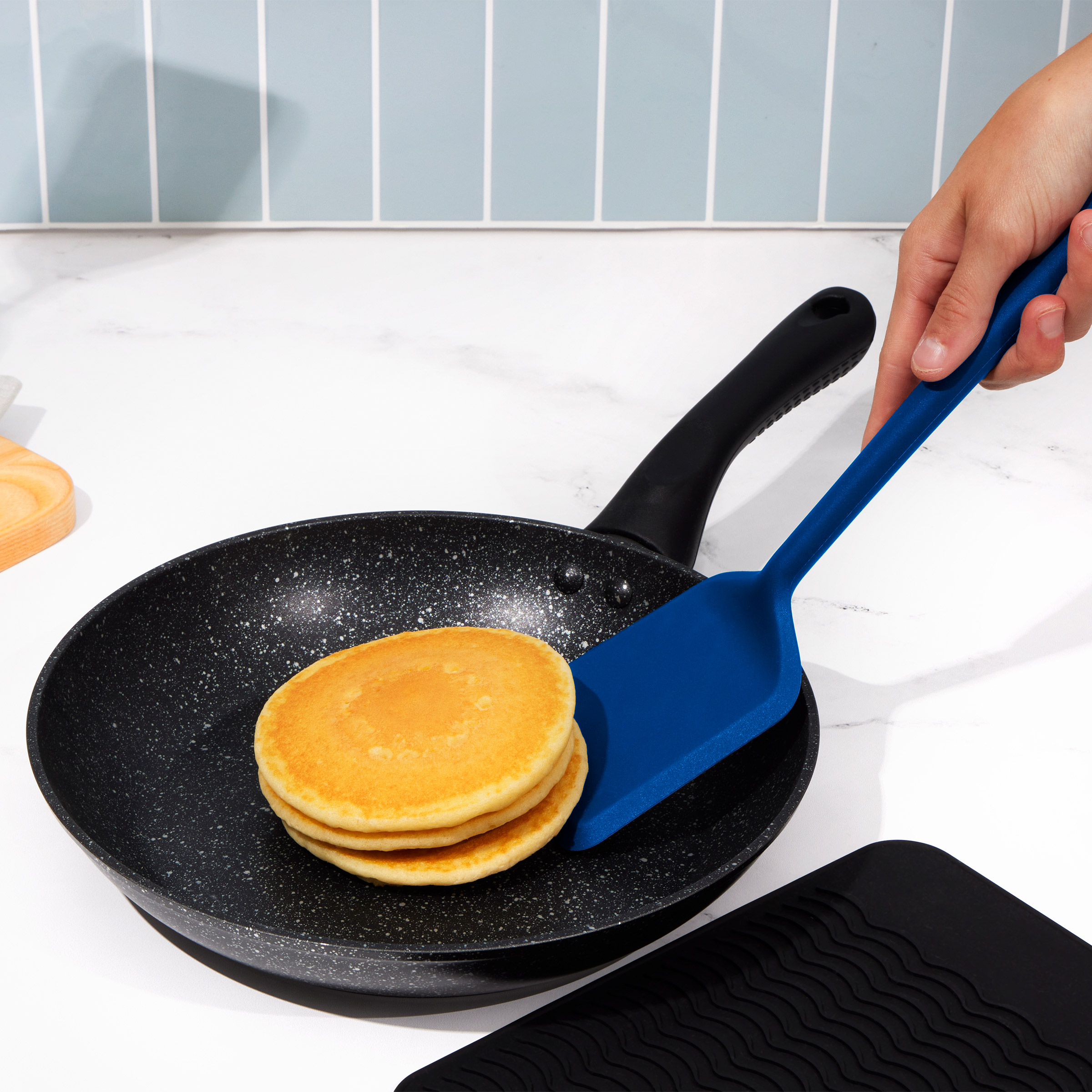 Enlarge Product Preview 2