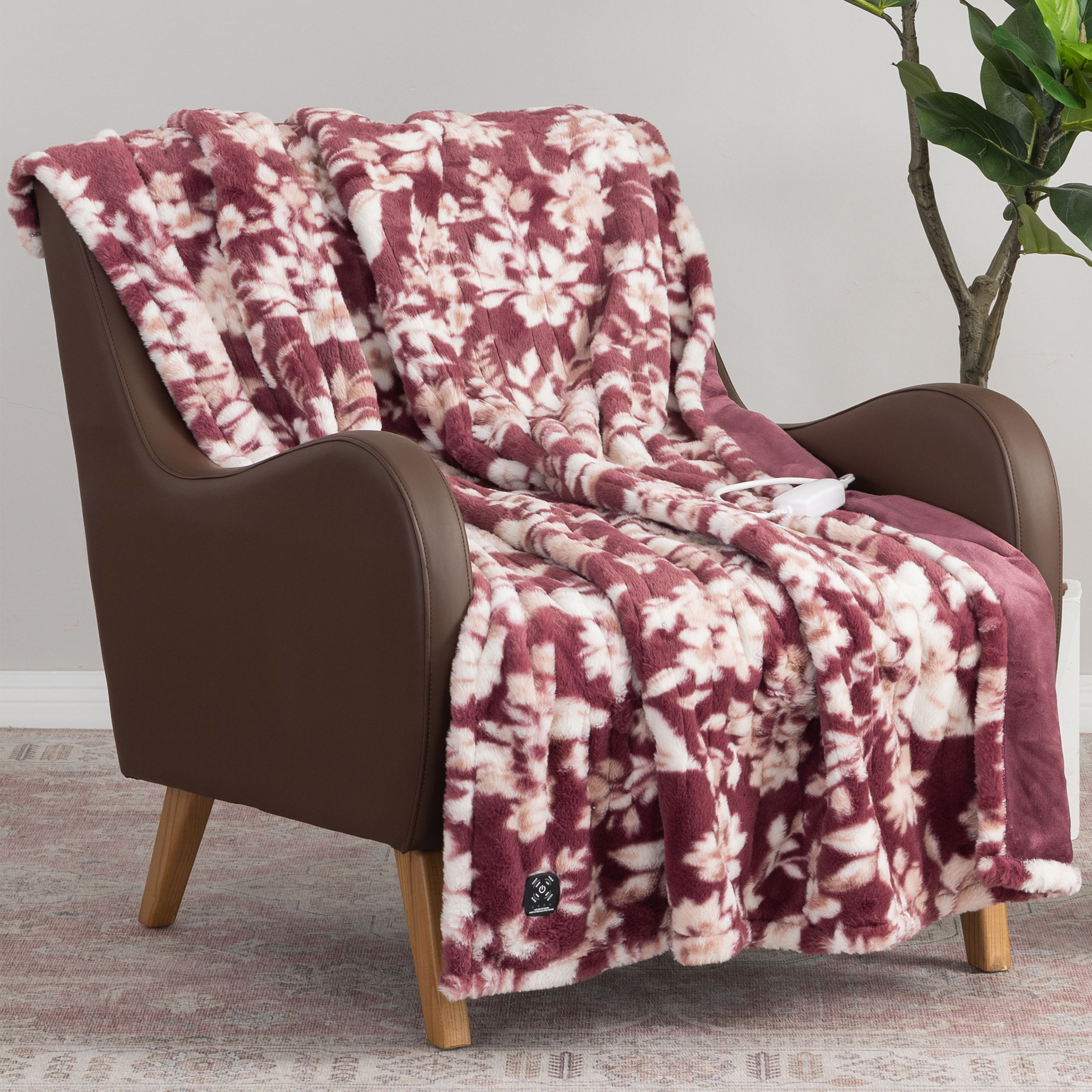 Berkshire - Heated Luxe Faux Fur Throw