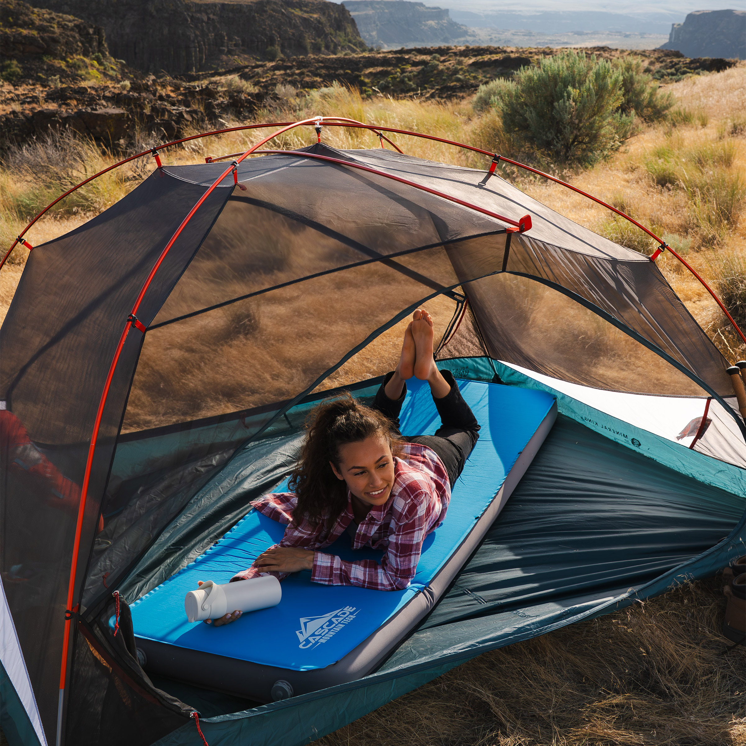 マットレス suvfive Cascade Mountain Tech Deluxe Self-Inflating Sleeping Pad | Costco
