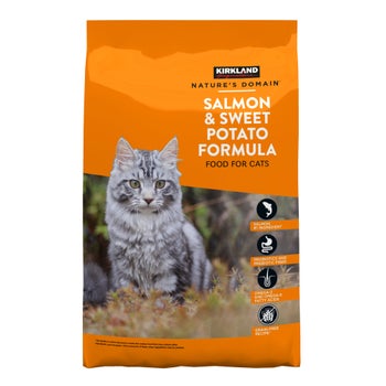 Kirkland Signature Nature’s Domain Salmon & Sweet Potato Formula Cat Food