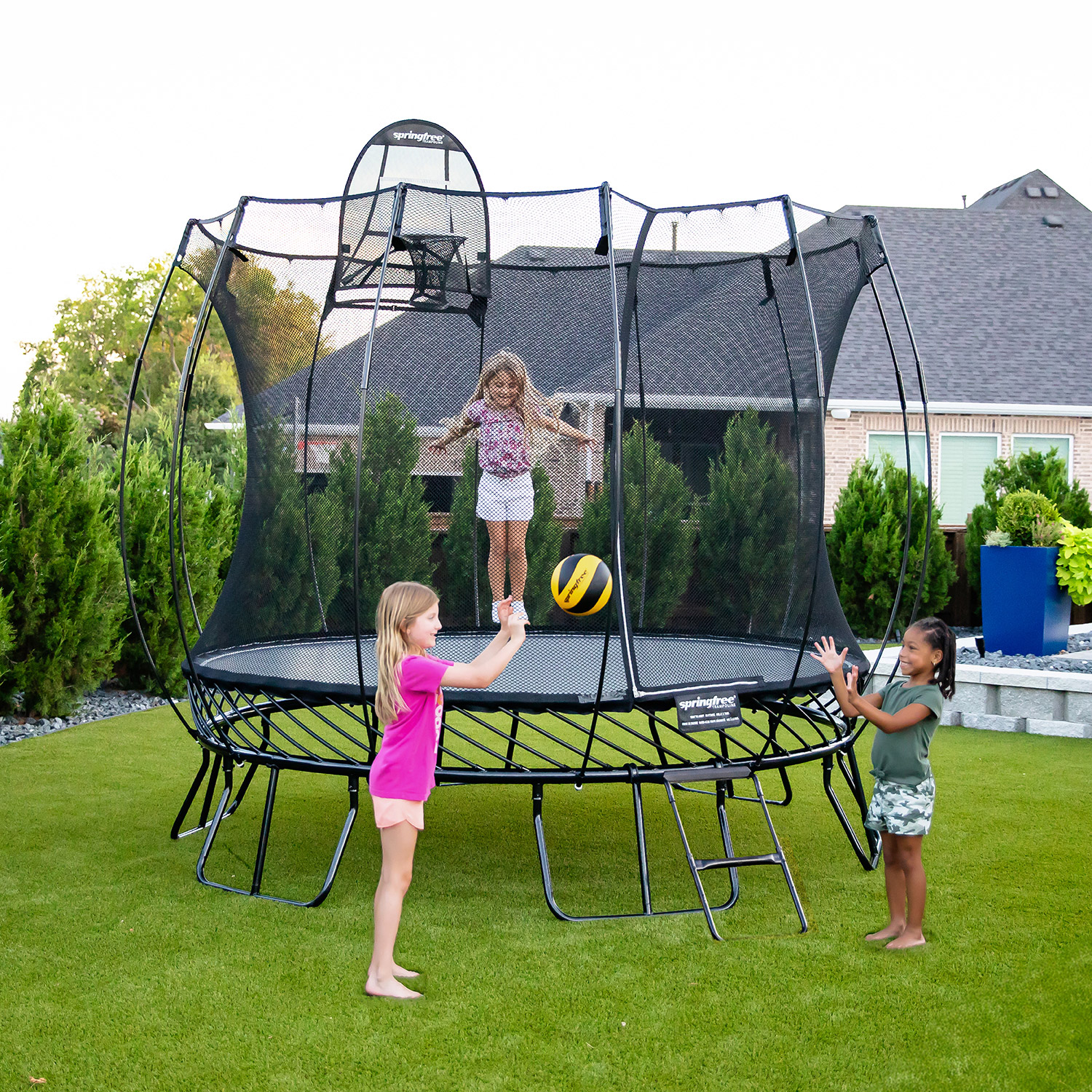 Springfree 10' Medium Round Trampoline Bundle
