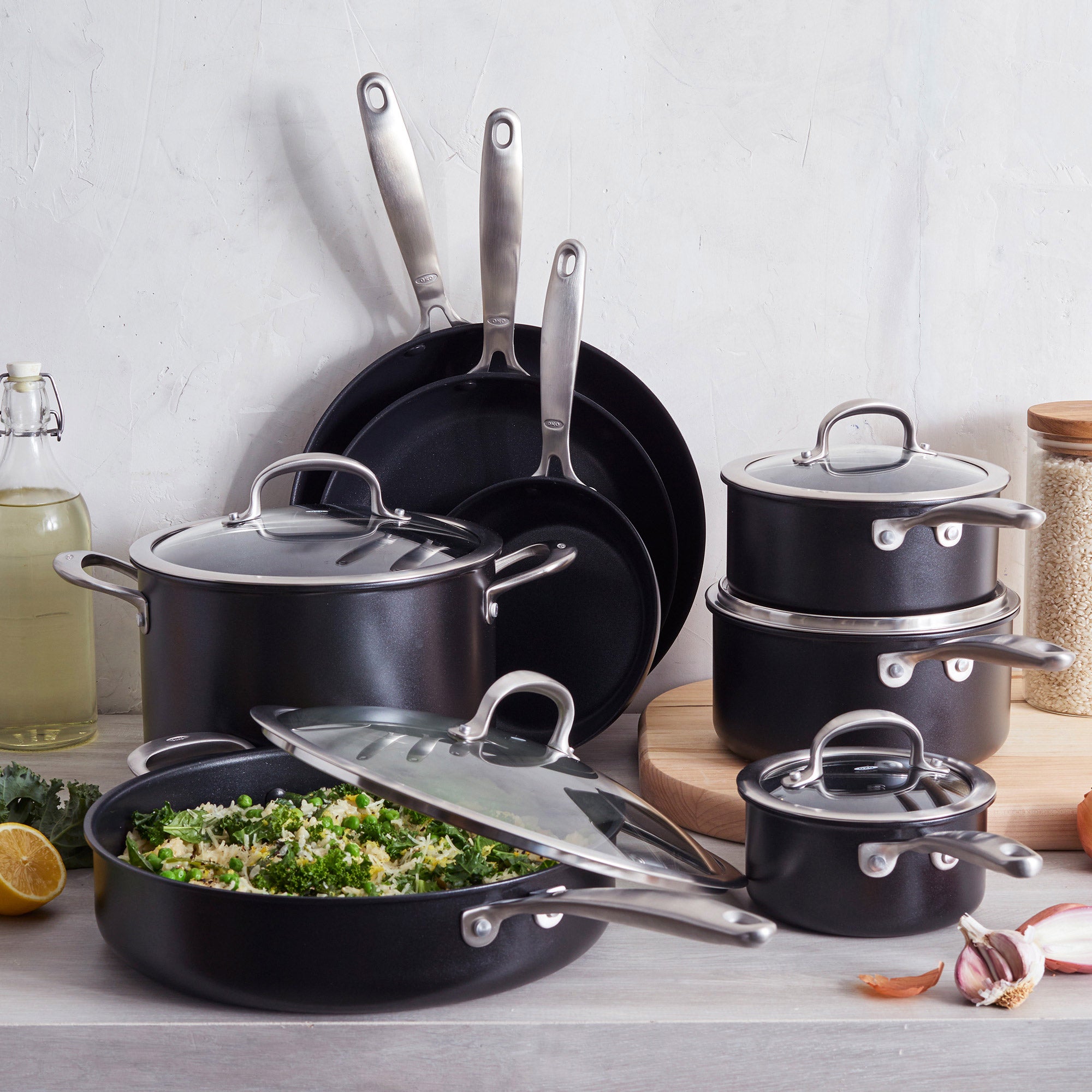 S*O様 AT LAST＆CO.　Lot 750 OXO Softworks 13-piece Non-Stick Cookware Set | Costco