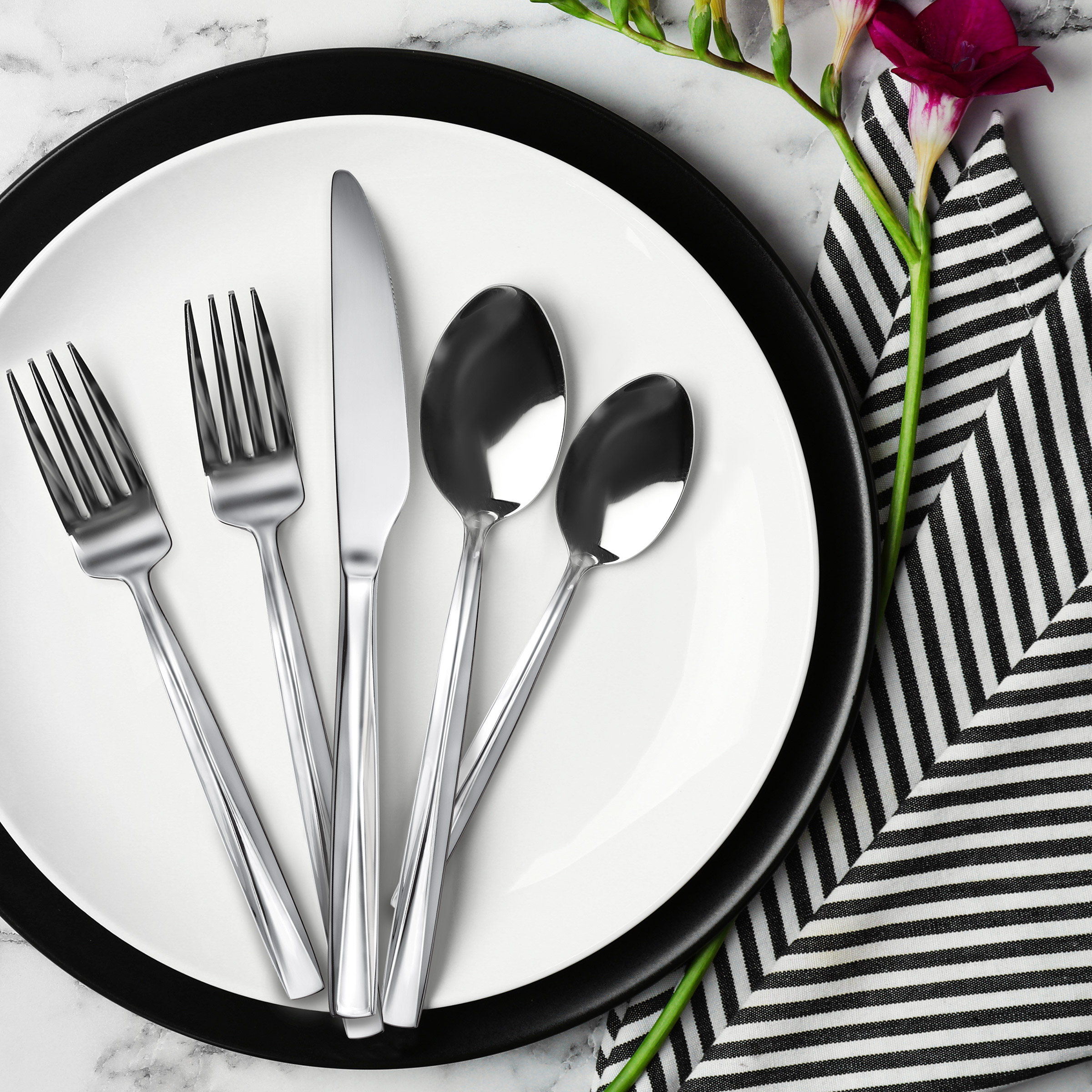 Enlarge Product Preview 2