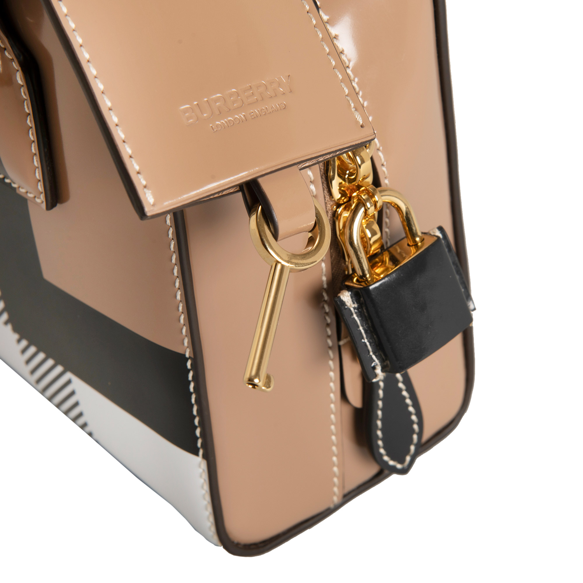 BURBERRY ガジェットケース　A024 BURBERRY ガジェットケース A024 楽天市場】バーバリー/BURBERRY