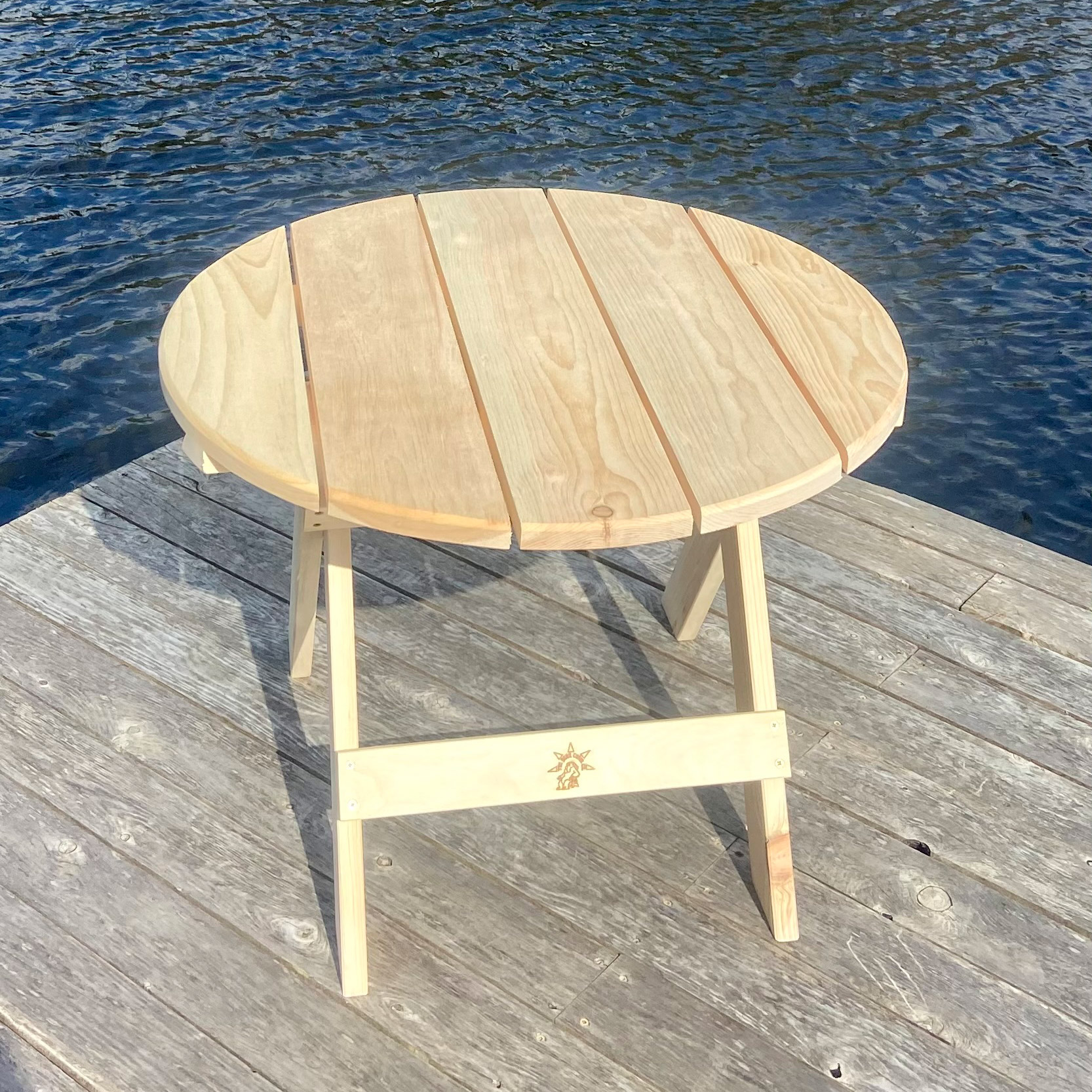 Pine Muskoka Round Folding Side Table 