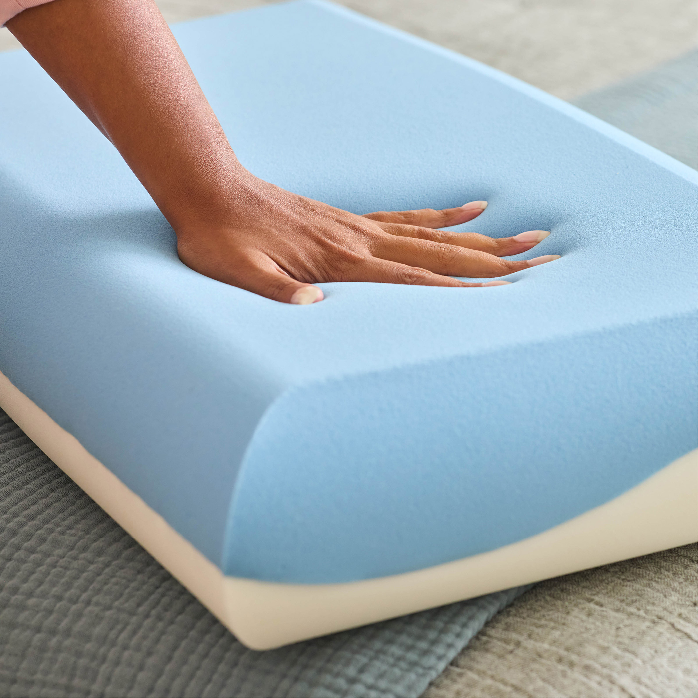 Sealy Posturepedic Dual Support Memory Foam Pillow | Costco