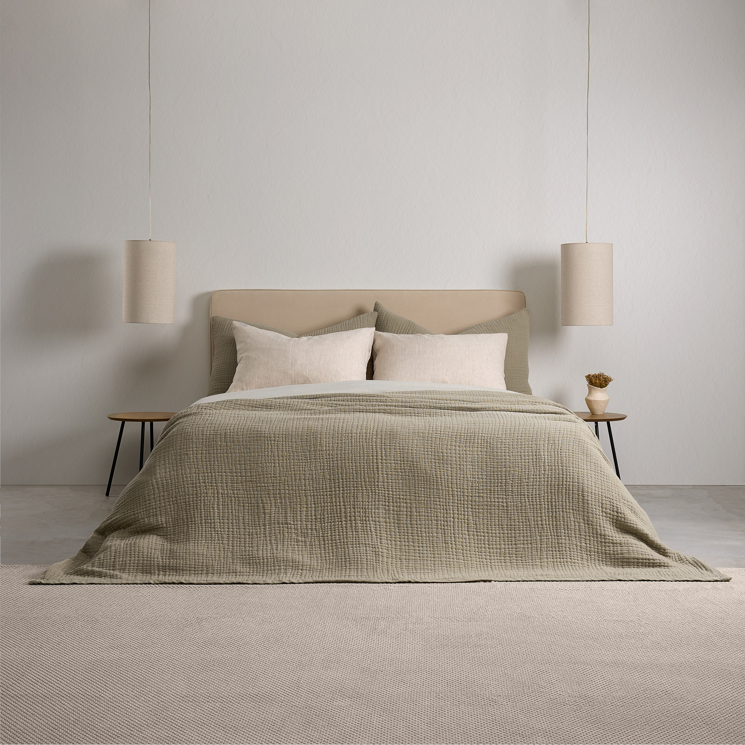 House & Home by Lynda Reeves European Collection - Layered Muslin Blanket & Shams Set