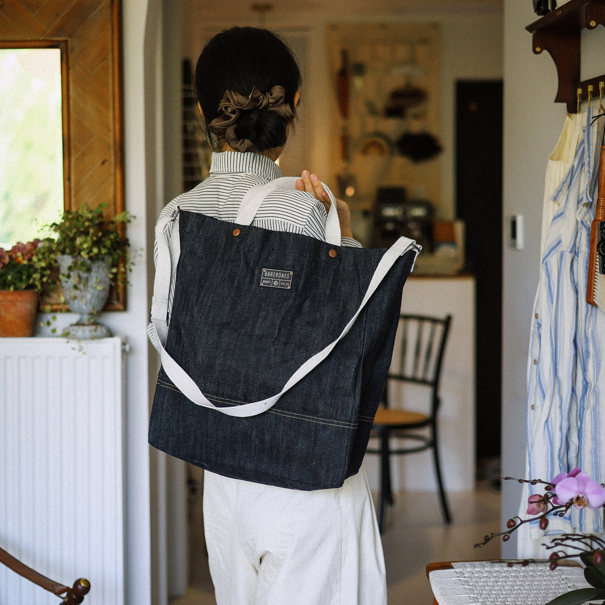 Barebones Neelum 2-piece Denim Tote Set | Costco