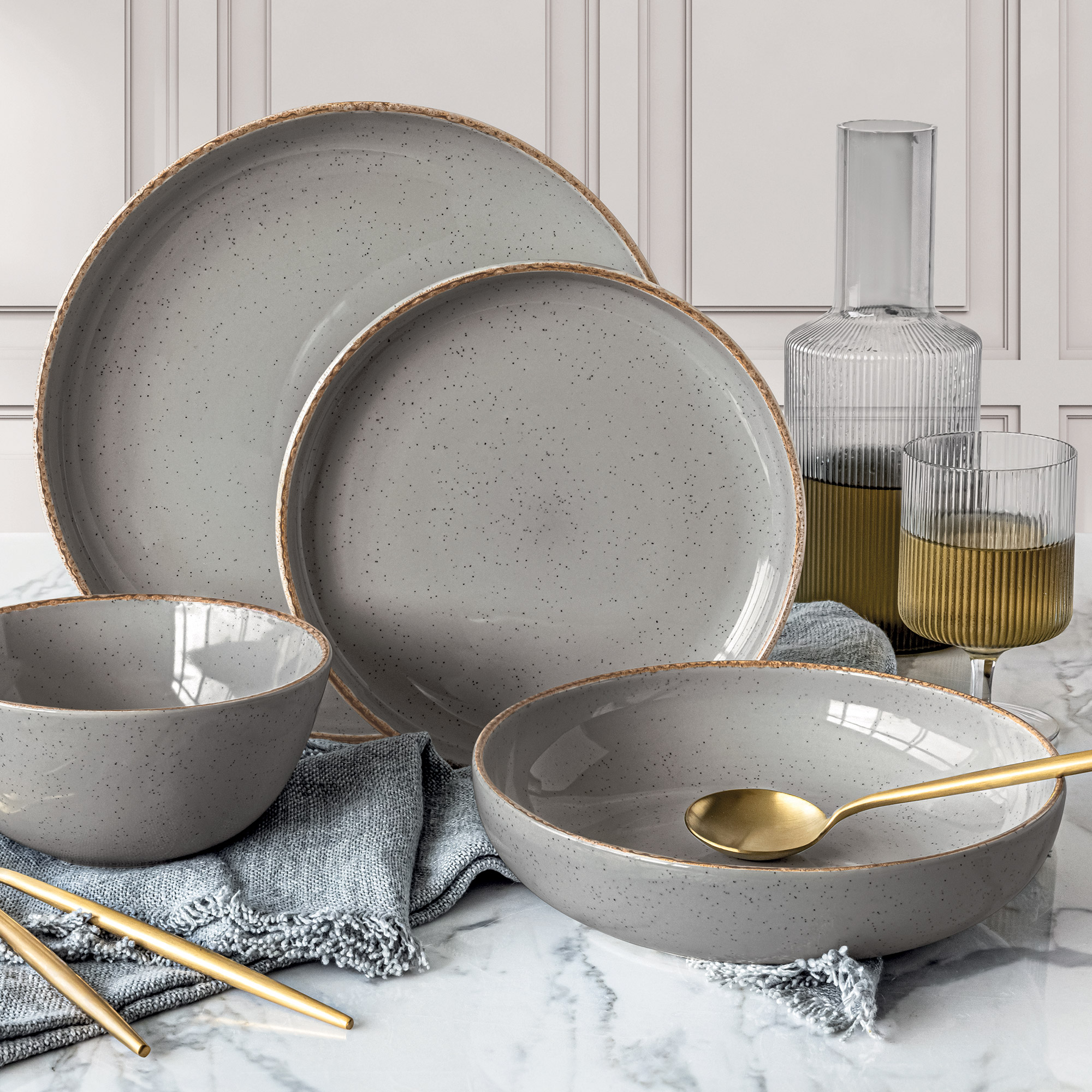 over&back Options 16-piece Dinnerware Set