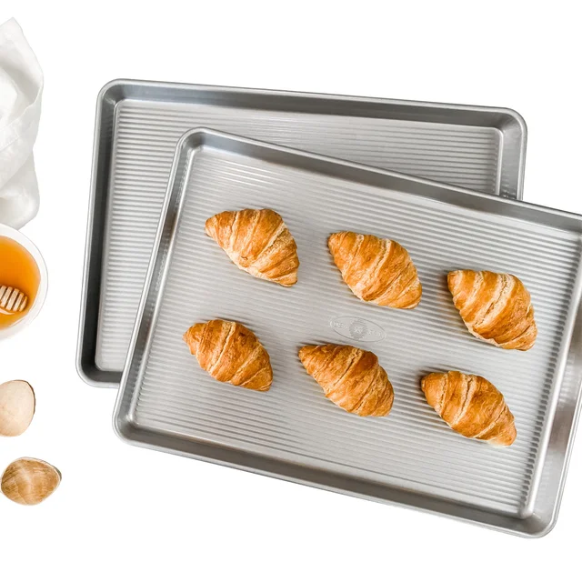 USA PAN HALF SHEET 2PK HALF BAKING SHEET P126