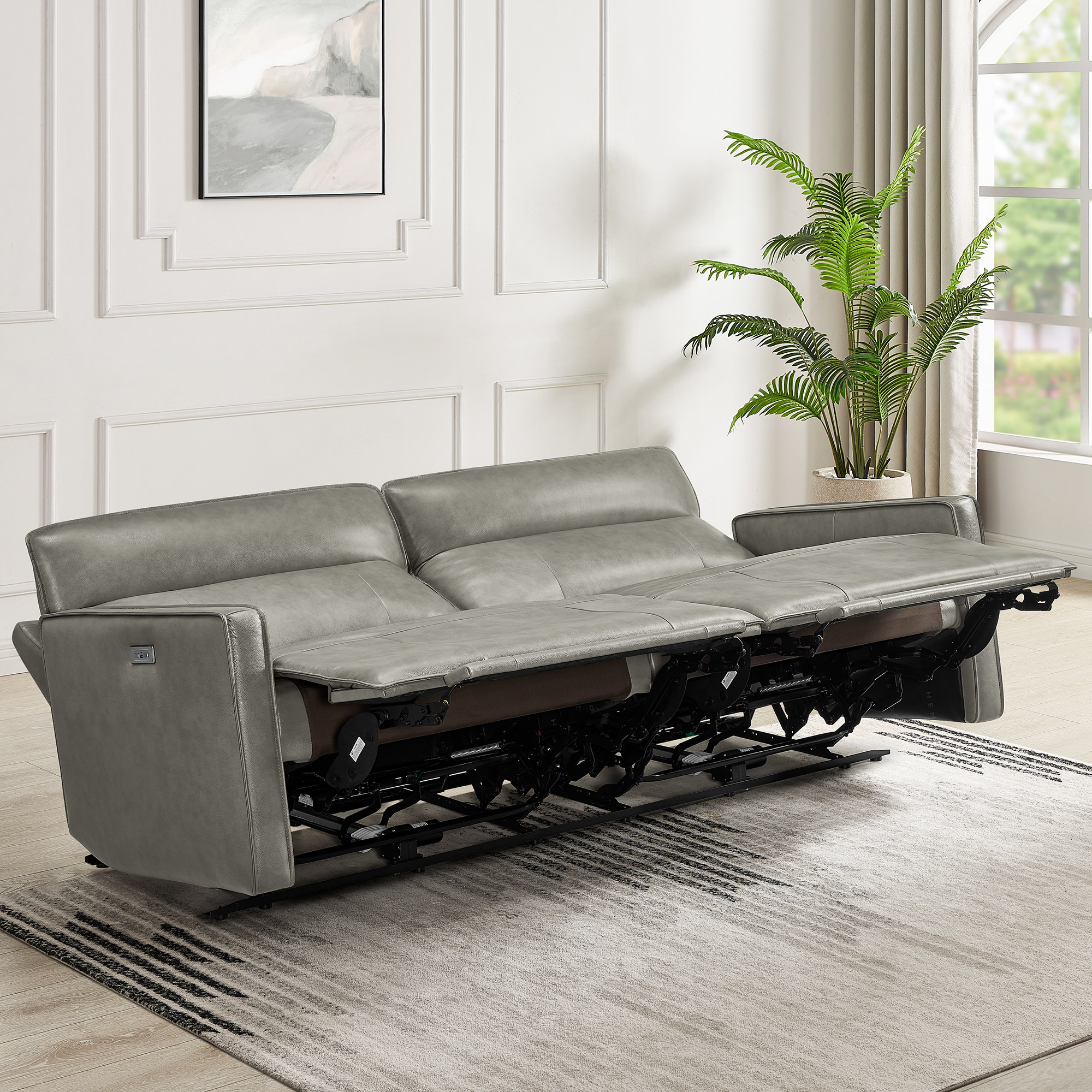 Henredon Keira Leather Power Reclining Sofa with Power Headrests
