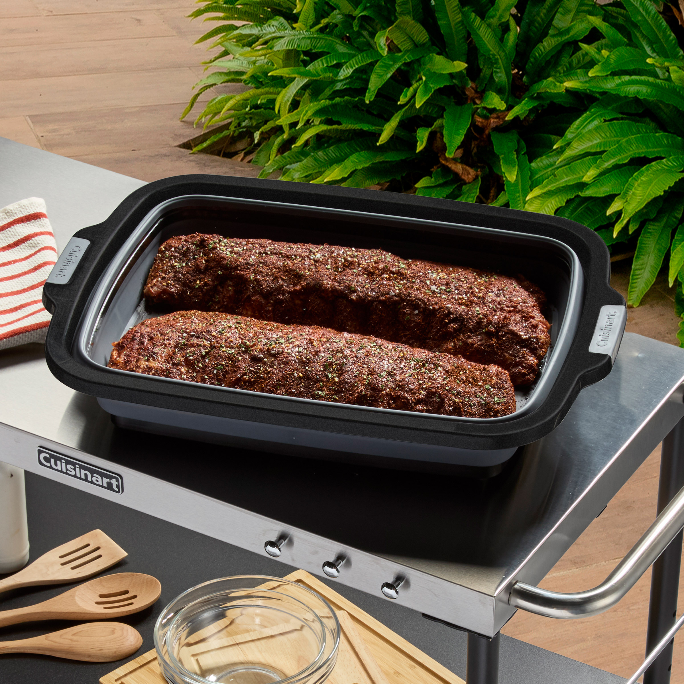 Cuisinart 4-in-1 XL 4.6 Gallon Expandable Prep and Serve Tub | Costco
