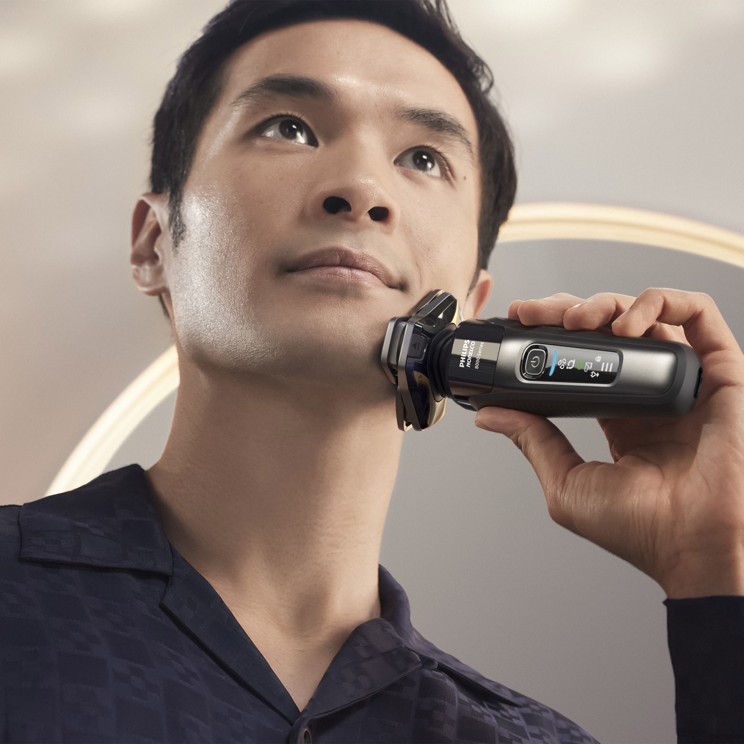 Philips Norelco Shaver 8000