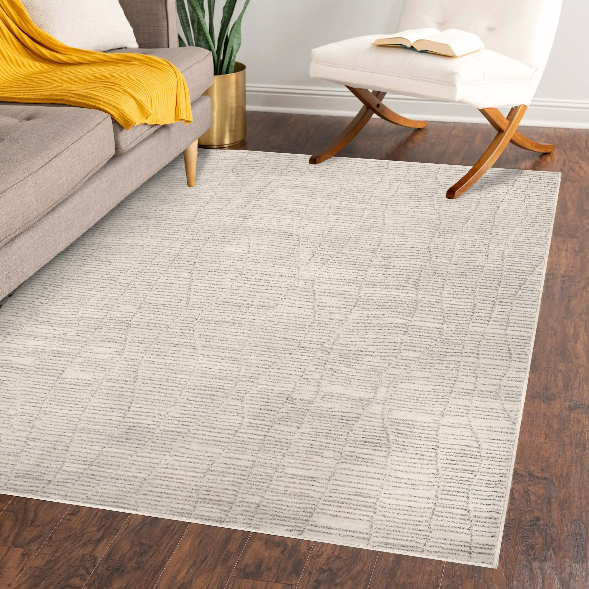 Renwil Dalia Collection Daluca Indoor Area Rug