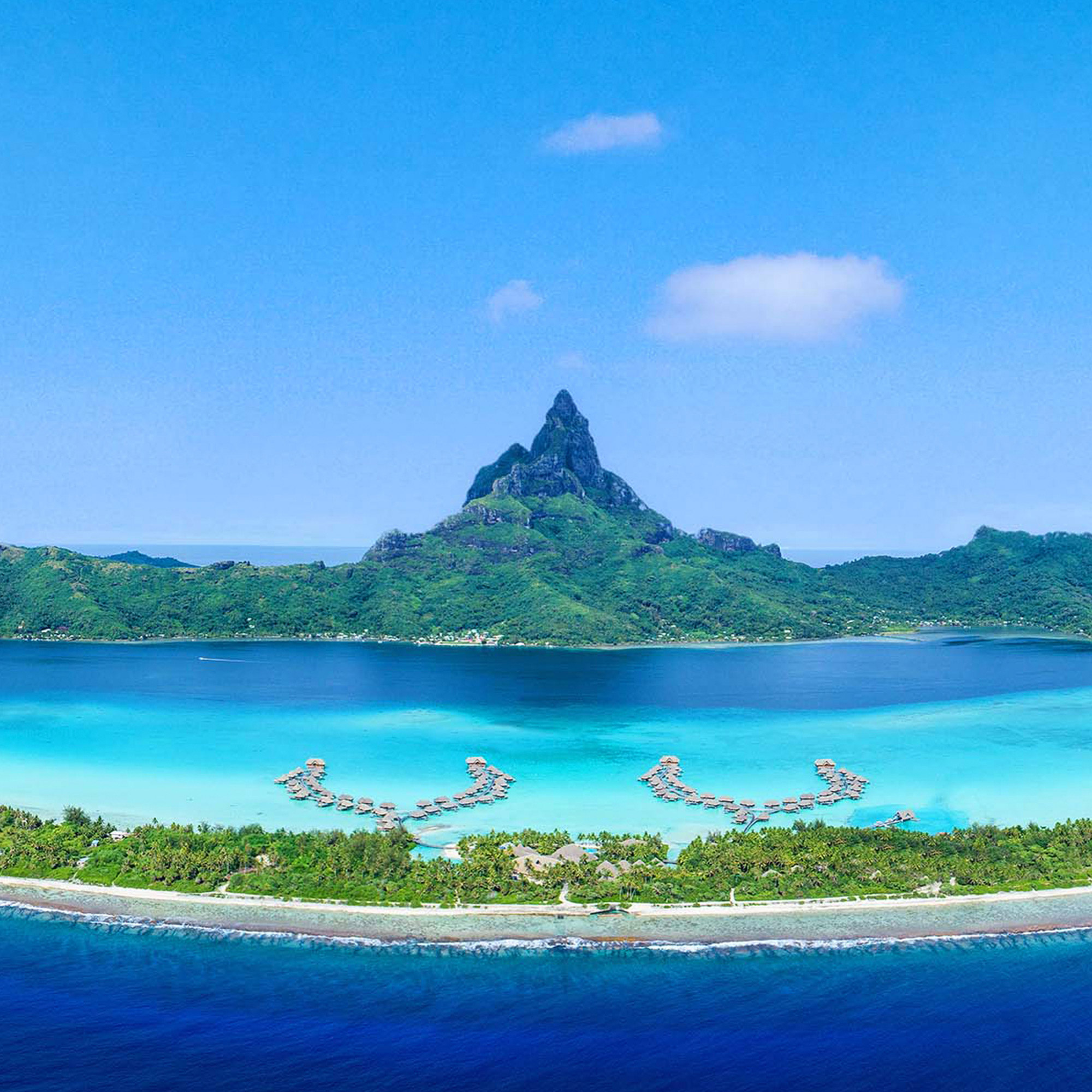 The Islands of Tahiti: Moorea, Bora Bora & more! Includes round-trip airfare from Los Angeles (LAX)