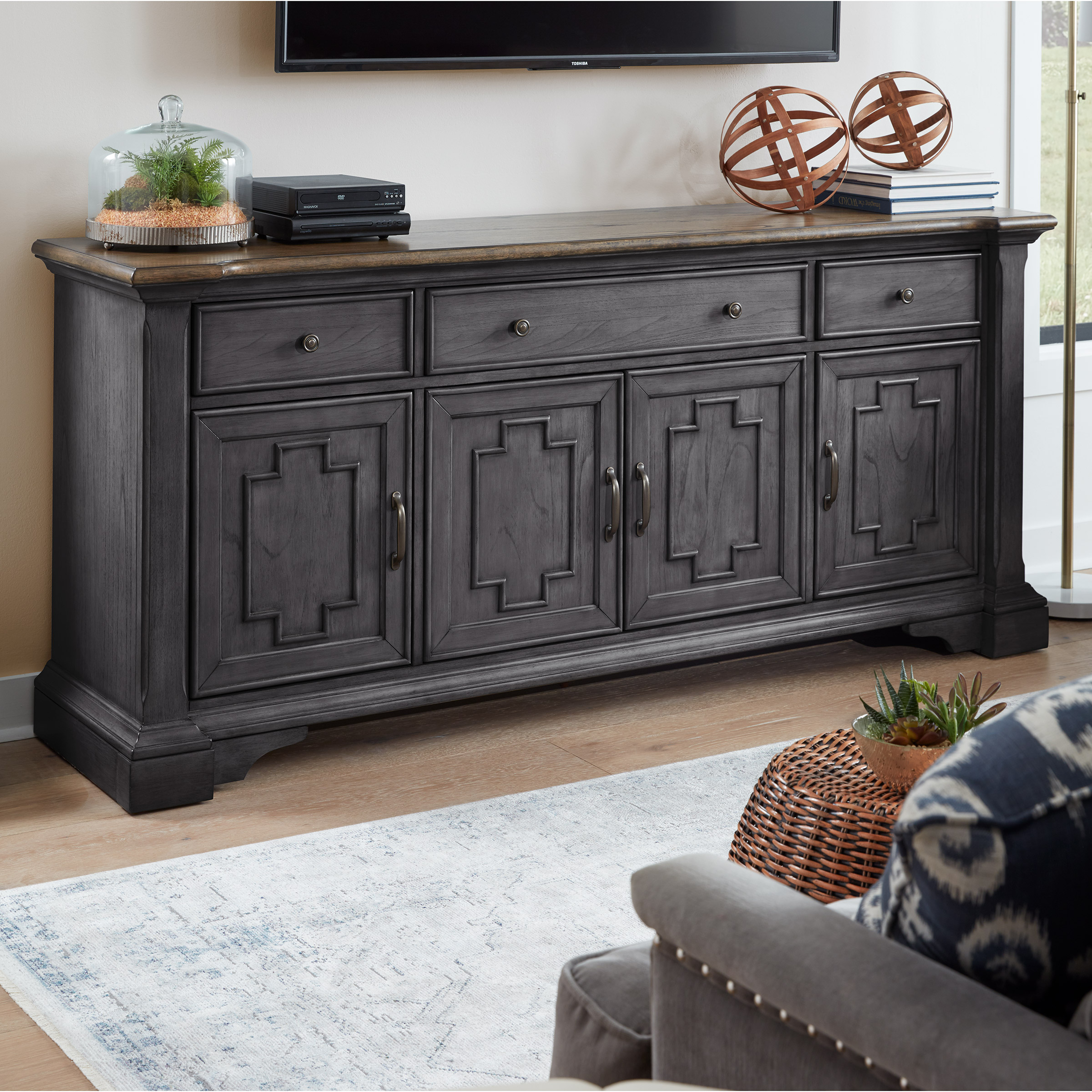 CALEB ダークグレー ベスト Westport Hills 75” Accent Console | Costco