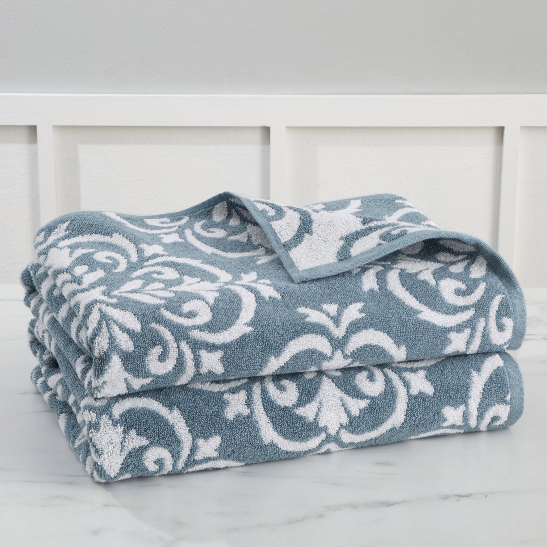 Martha Stewart Jacquard 2-piece Bath Towel Set | Costco