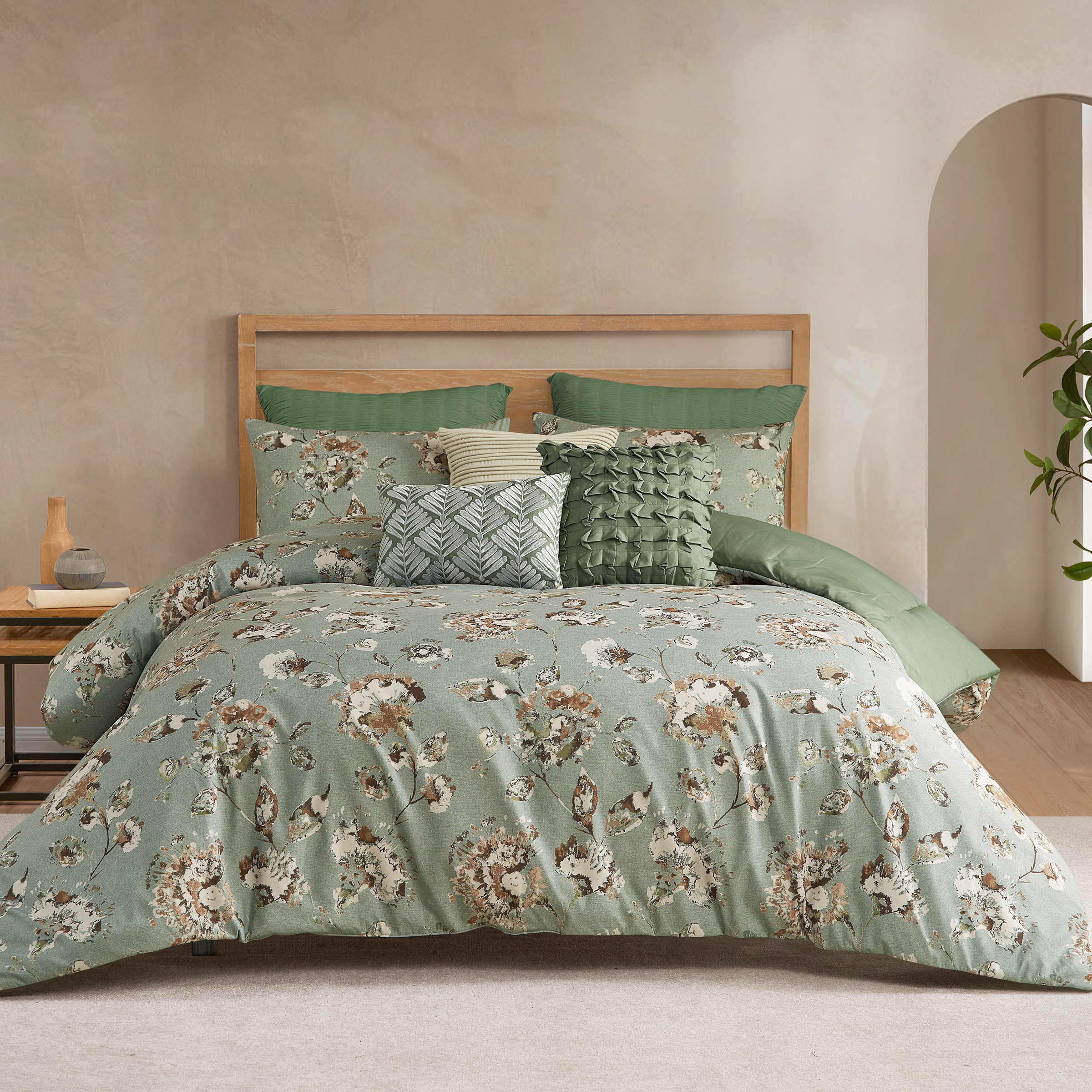 West Park Garnet 8-piece Comforter Set