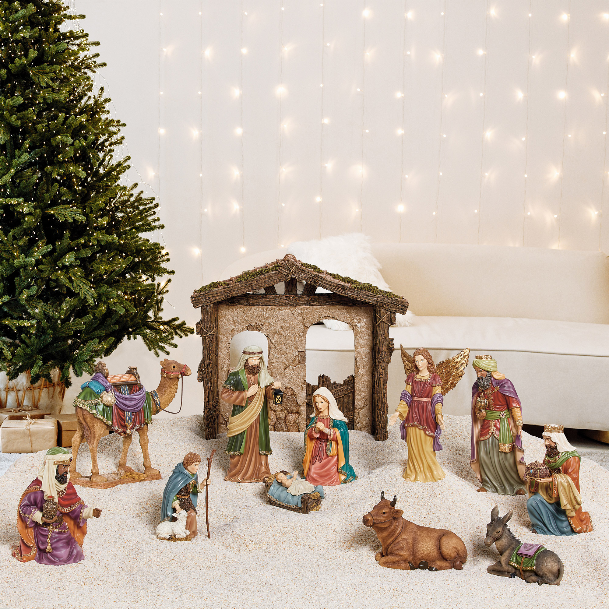 クリスマス Nativity set Kirkland Costco Kirkland Signature - 13-piece Hand-Painted Nativity Set | Costco