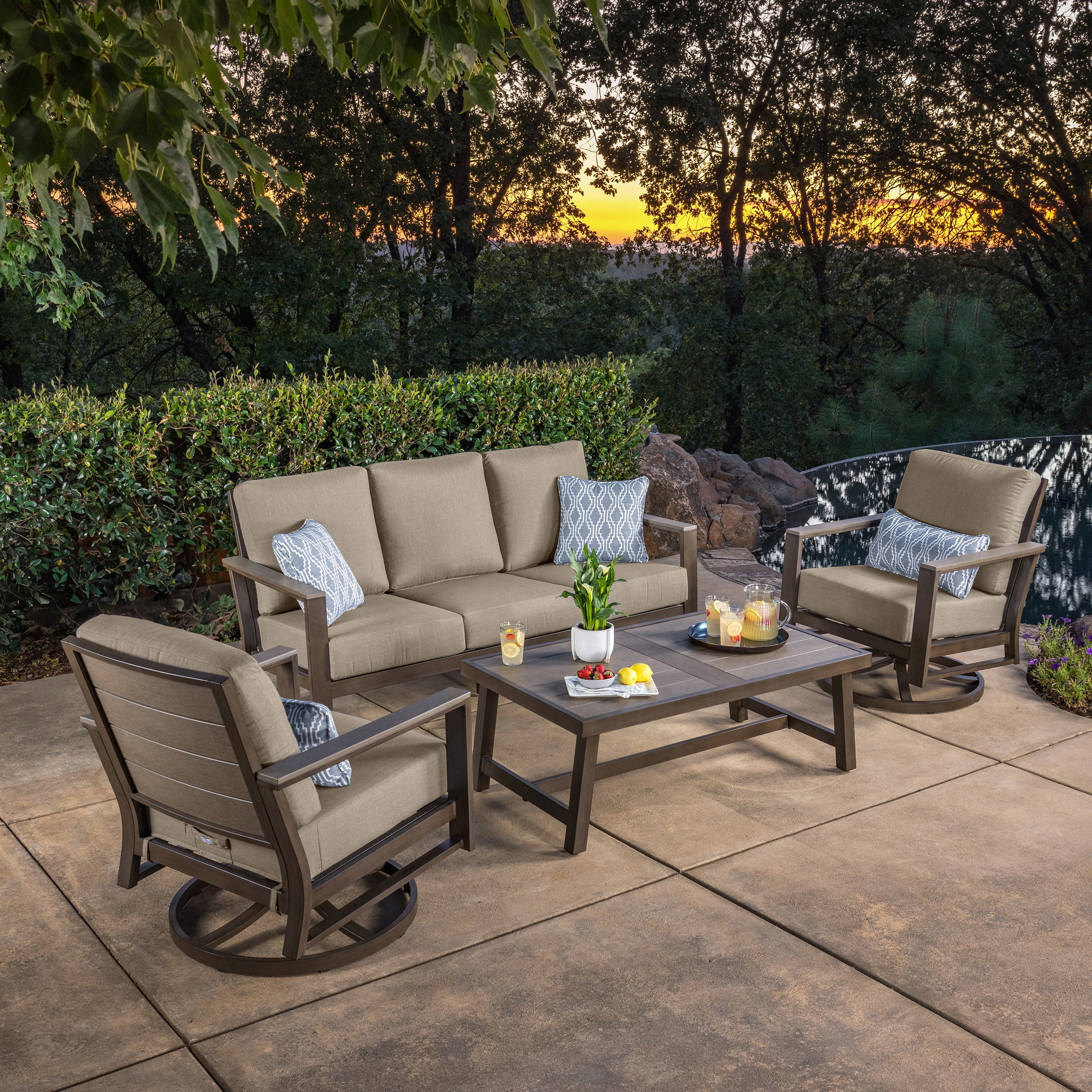SunVilla Nichols 4-piece Outdoor Patio Seating Set | Costco