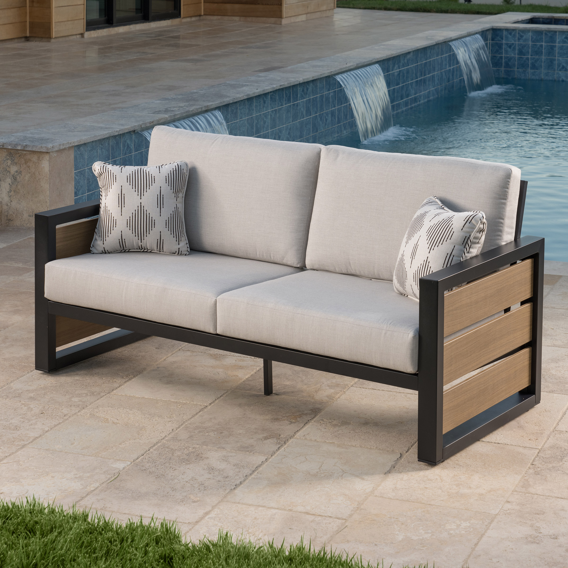 Enlarge Product Preview 2 Successfully Enriched by automation Job.