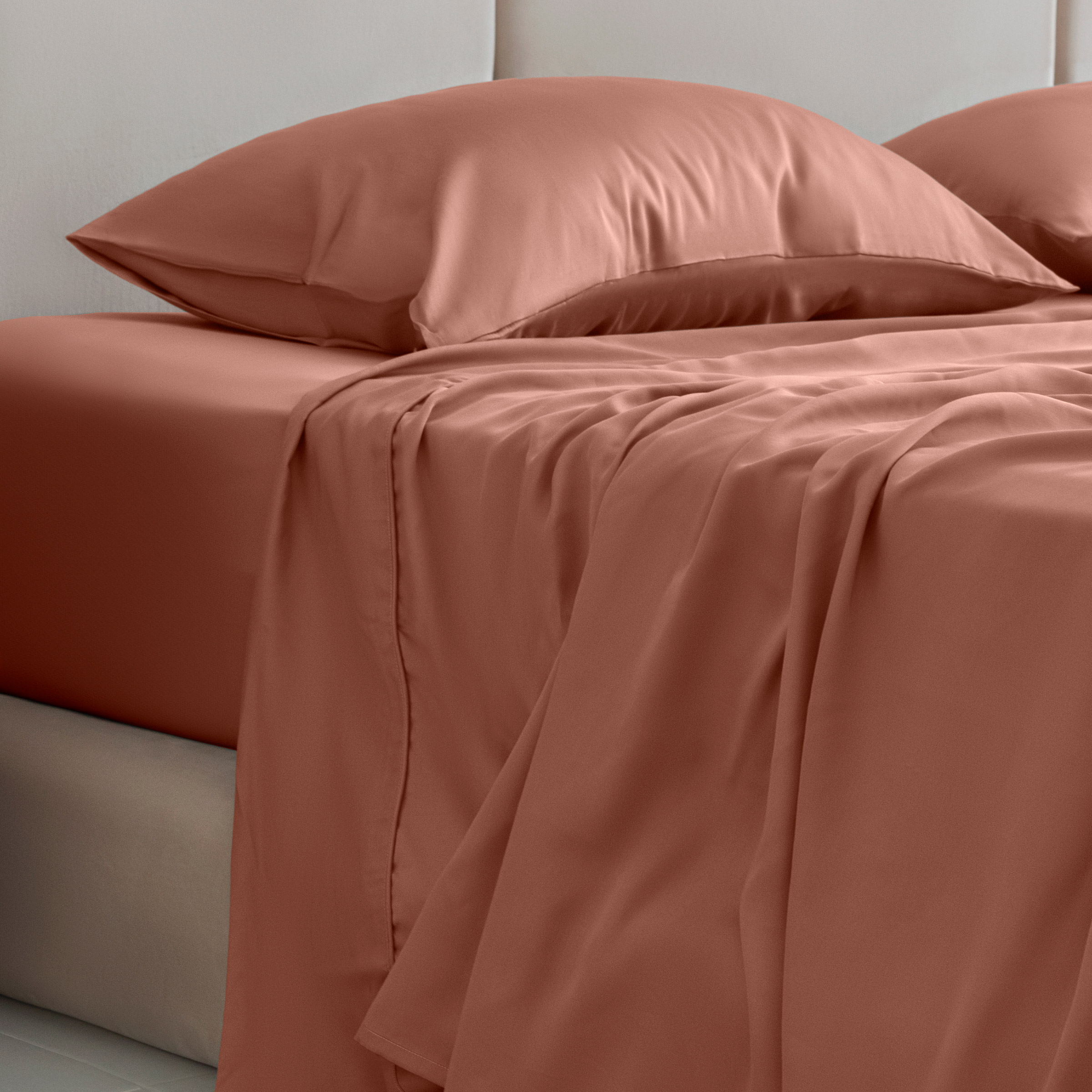 Ettitude Signature Sateen 4-piece Sheet Set