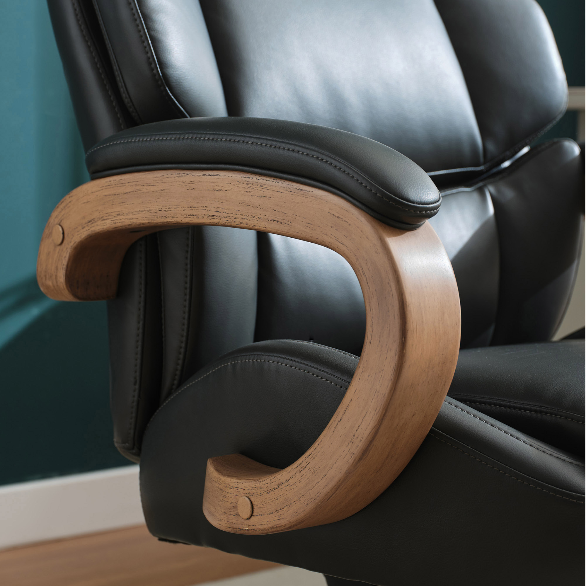 DLC78 ヘンレドン HENREDON 2024年製 オットマン スツール DLC78 ヘンレドン HENREDON 2024年製 オットマン スツール Amazon