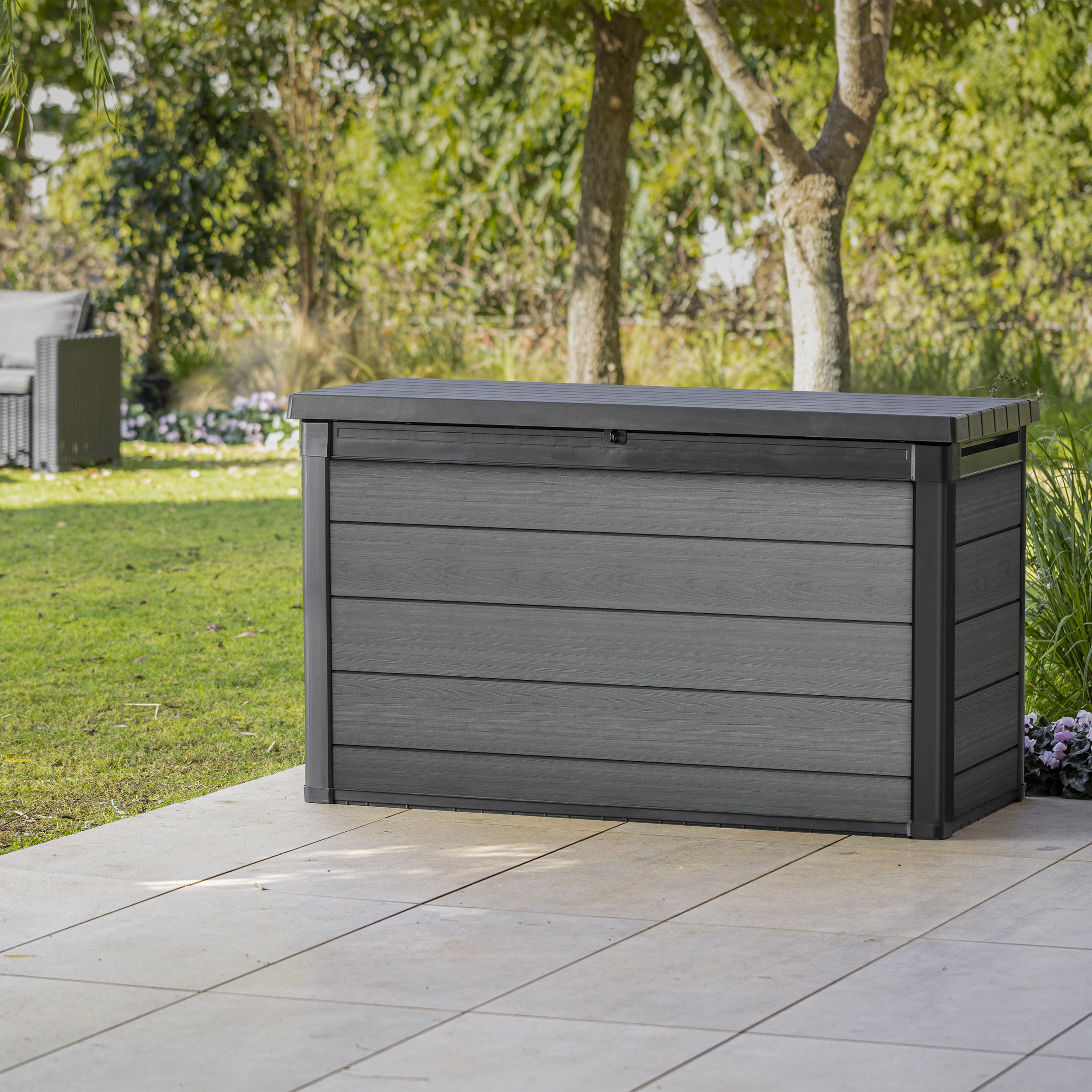 Costco Outdoor Storage Box 230 Gal. Waterproof Resin Outdoor Storage