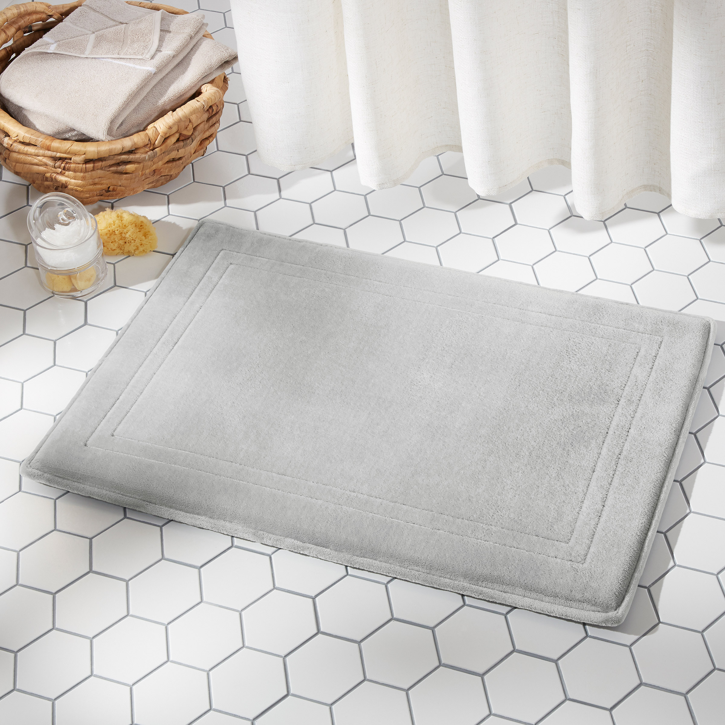 Town & Country Living Paramount Collection Bath Mat