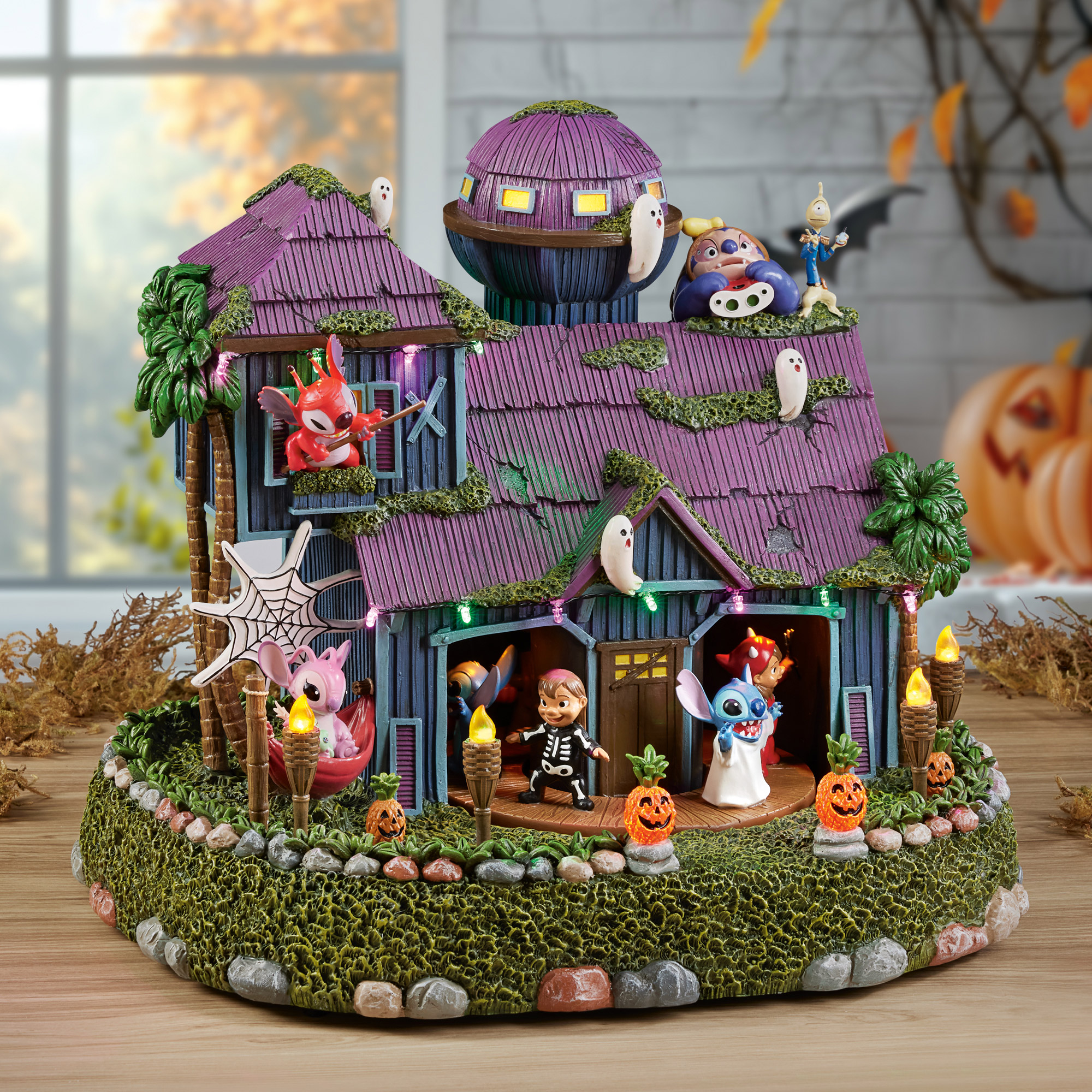 ディズニー　ハロウィンハウス Disney Animated Stitch Halloween House | Costco
