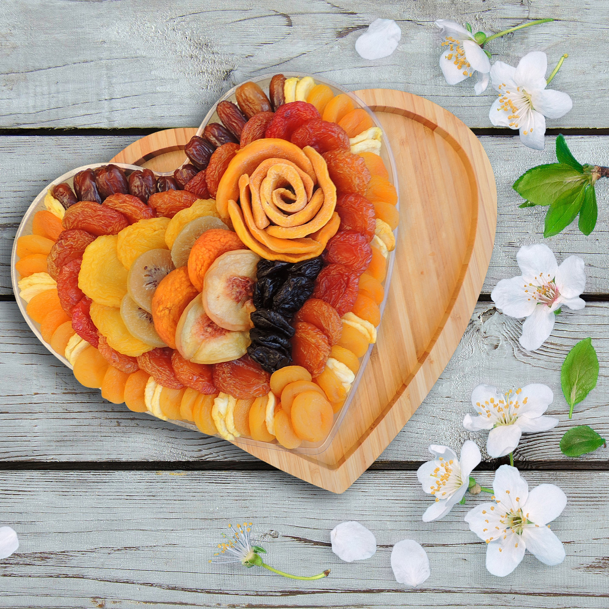 SYNERGY HEARTS G80 500g 3セット Vacaville Fruit Company, 36 oz, Dried Fruit Heart Shaped Bamboo