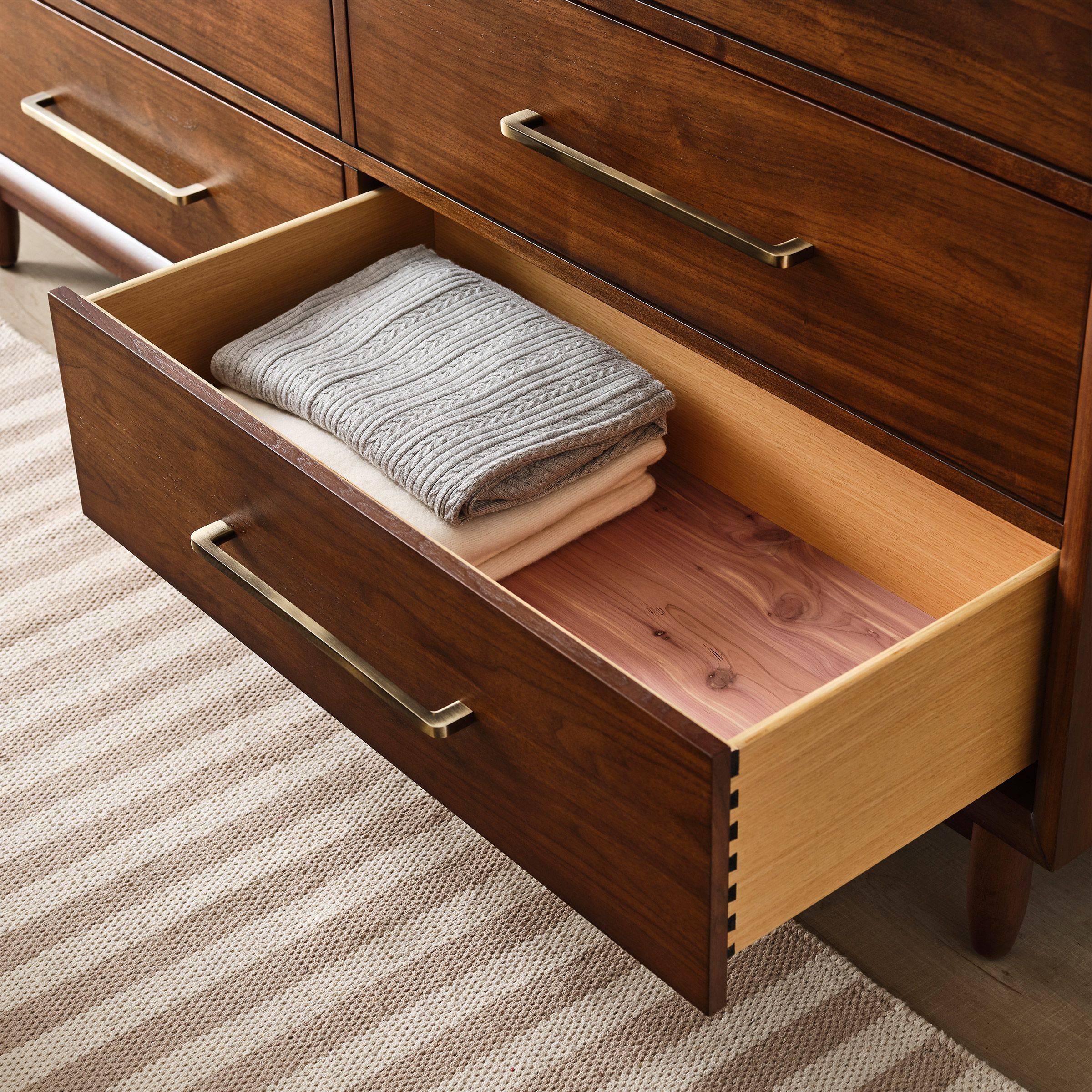 Enlarge Product Preview 4