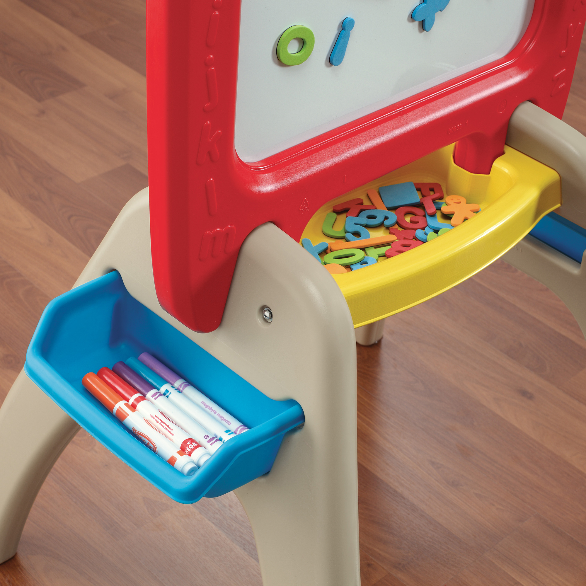 Step2® - All Around Easel for Two | Costco