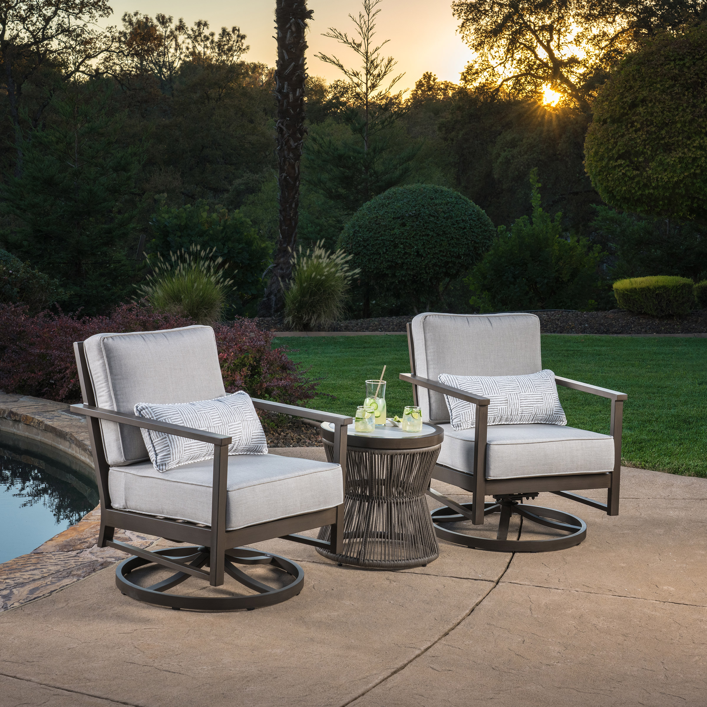 Comfortable Outdoor Dining Chairs