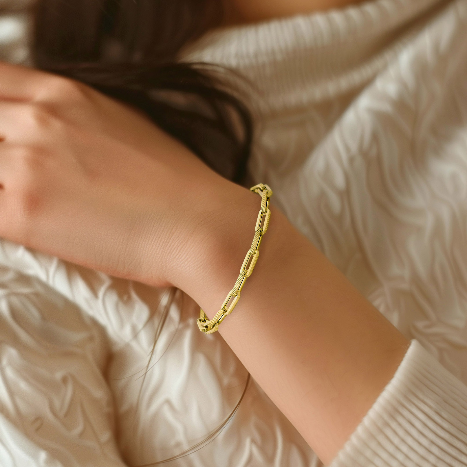 14kt Yellow Gold High Polish and Design Link Paperclip Bracelet
