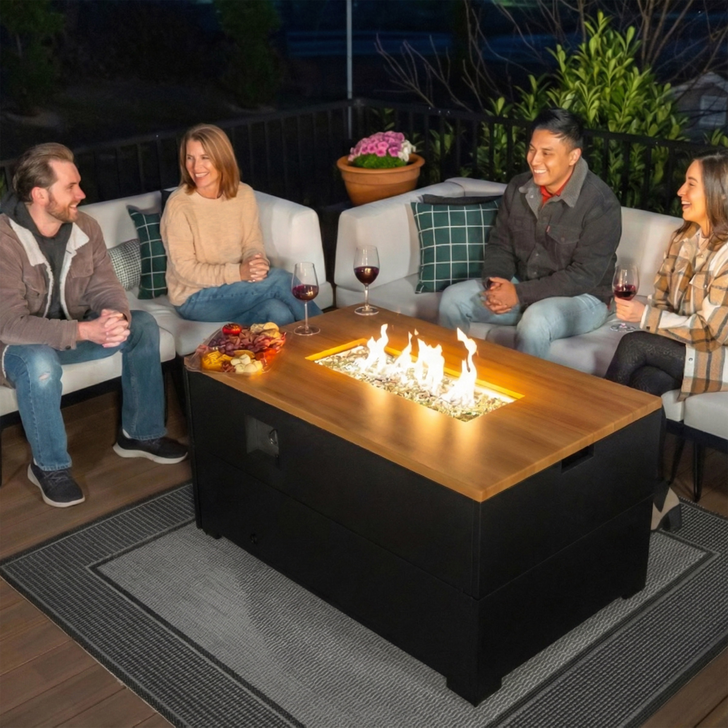 熱帯植物　リンコピレsp.シンタン　[SF0925-01]　黒葉 Sunbeam Brava Aluminum Fire Table | Costco