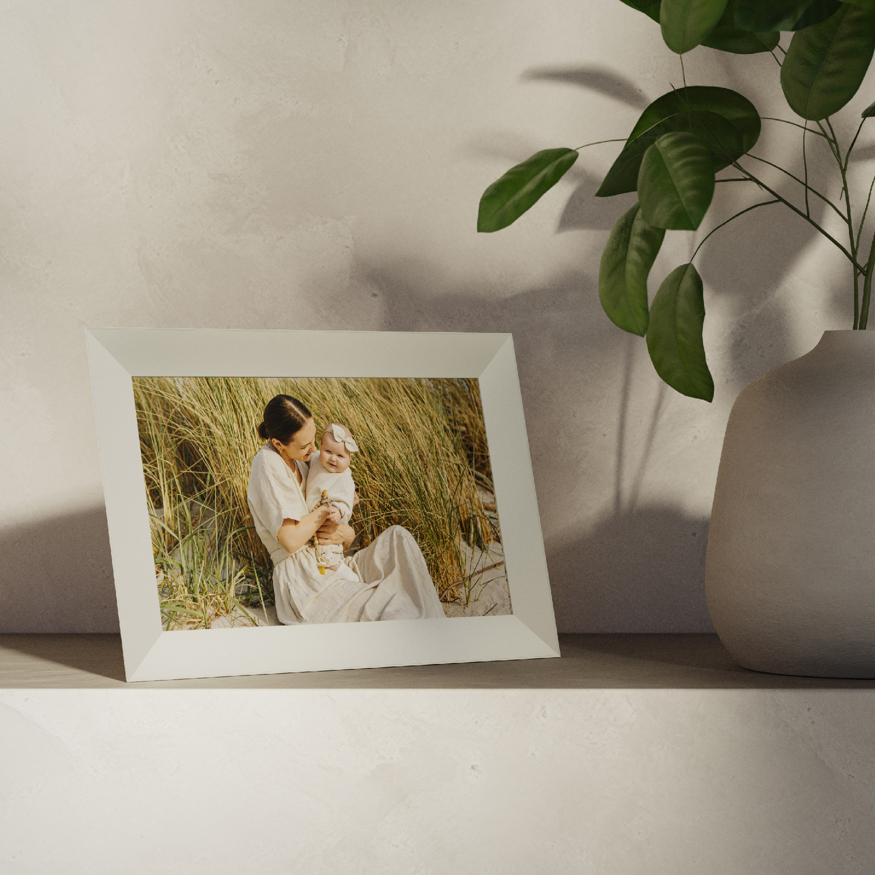 Aura Griffin Stone Digital Frame