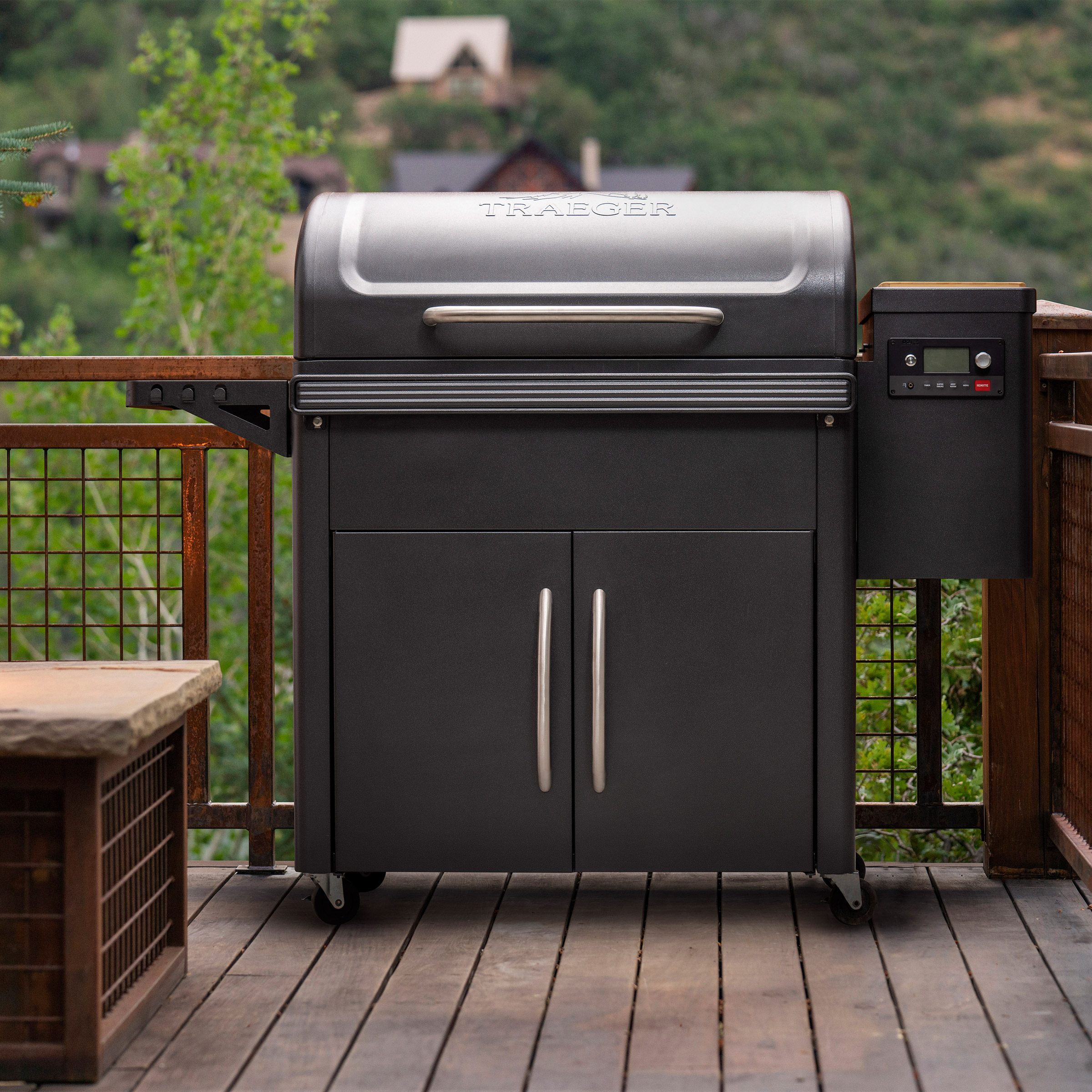 Traeger Silverton Pellet Grill - Thumbnail 3