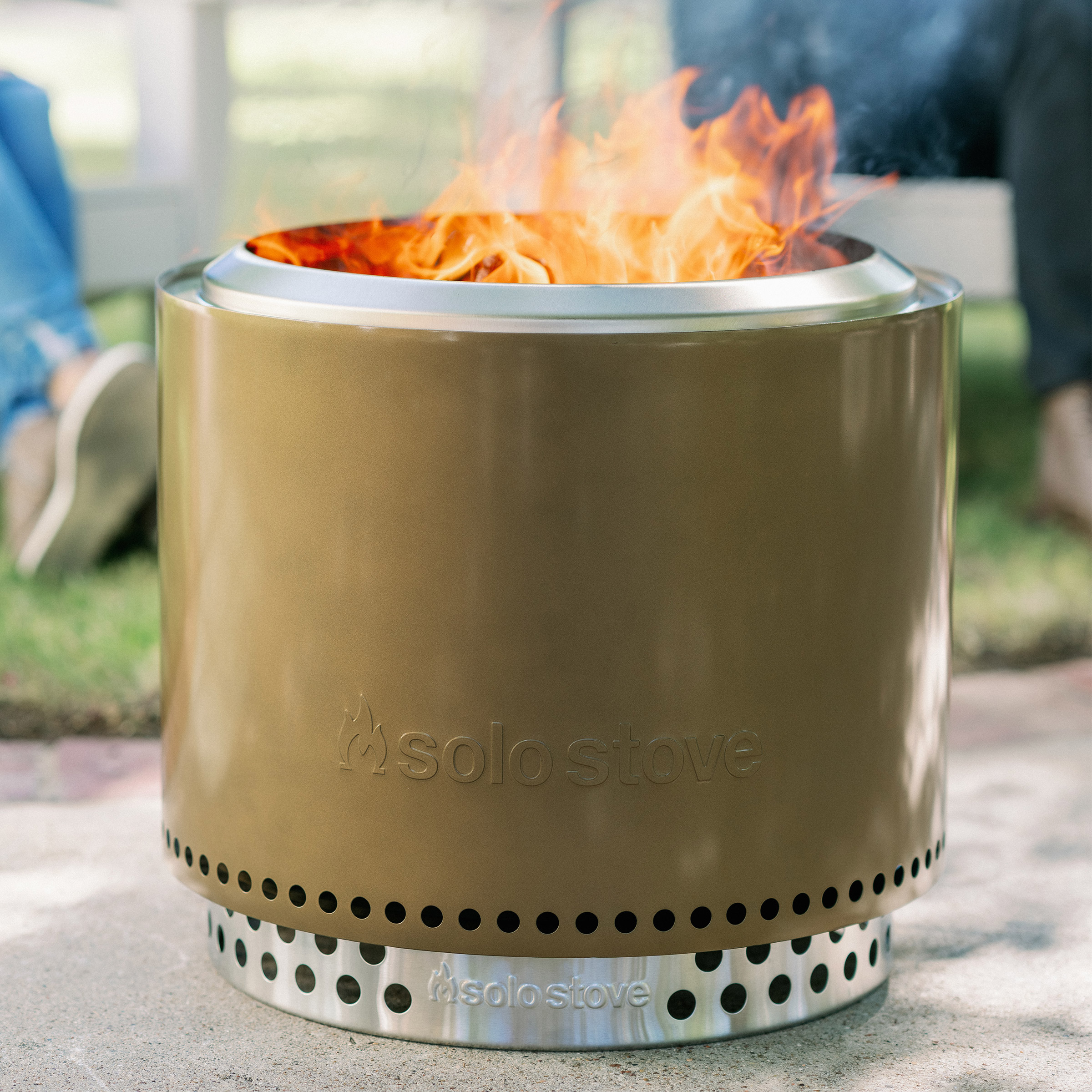 Solo Stove Bonfire 2.0 Metalic Bronze Wood Burning Fire Pit