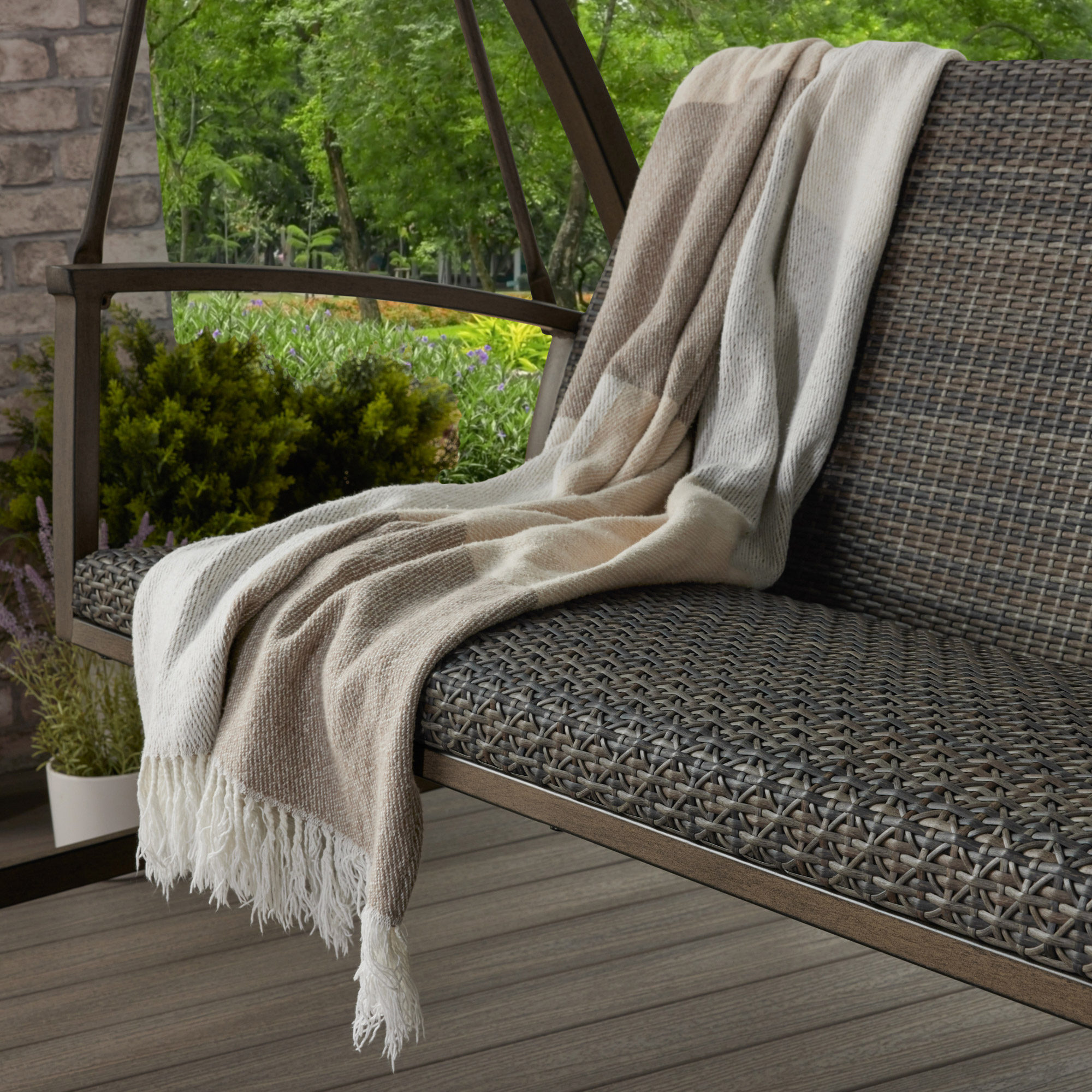 Enlarge Product Preview 4