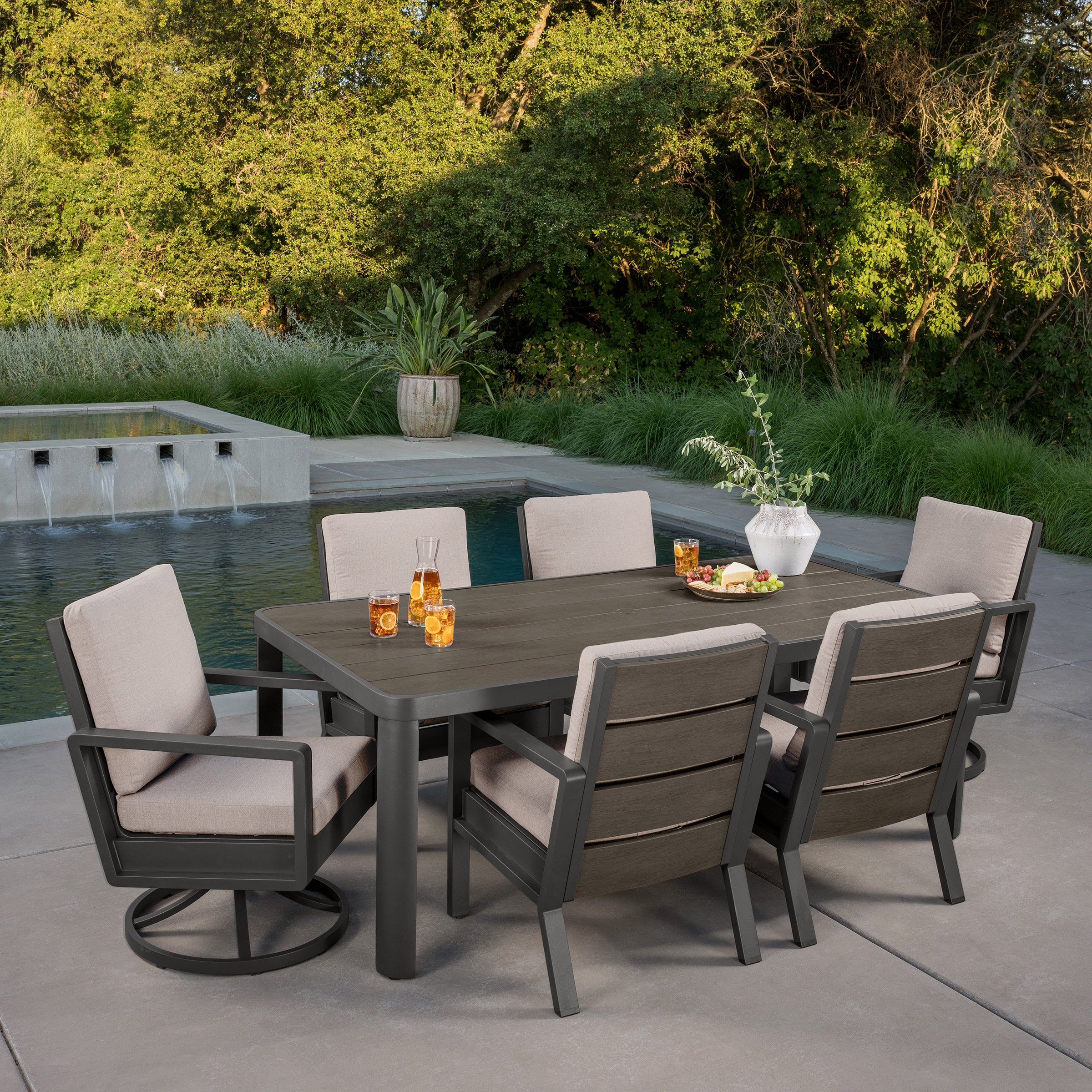 SunVilla Alden 7-piece Outdoor Patio Dining Set | Costco