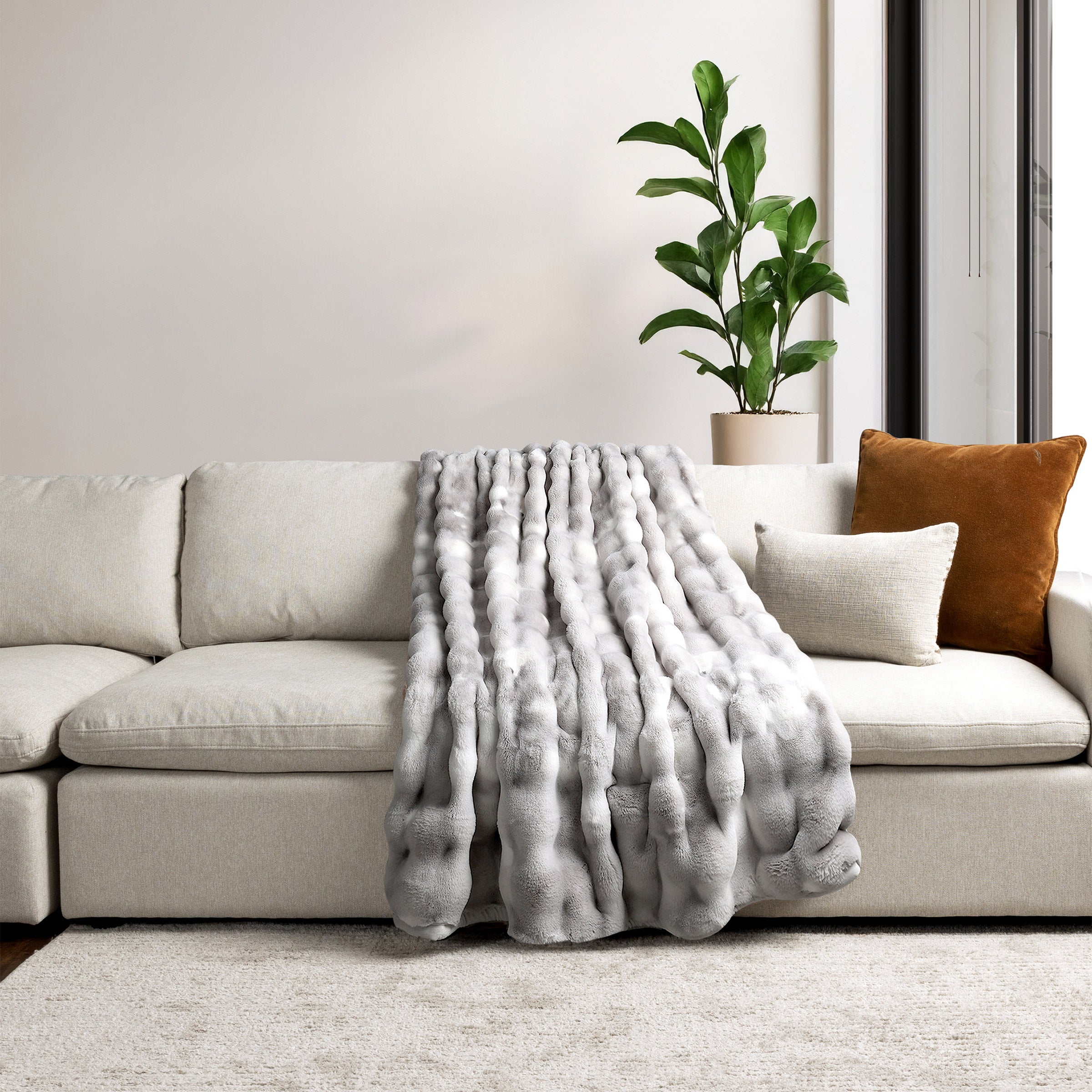 House & Home by Lynda Reeves Luxe Faux Fur Throw | Costco